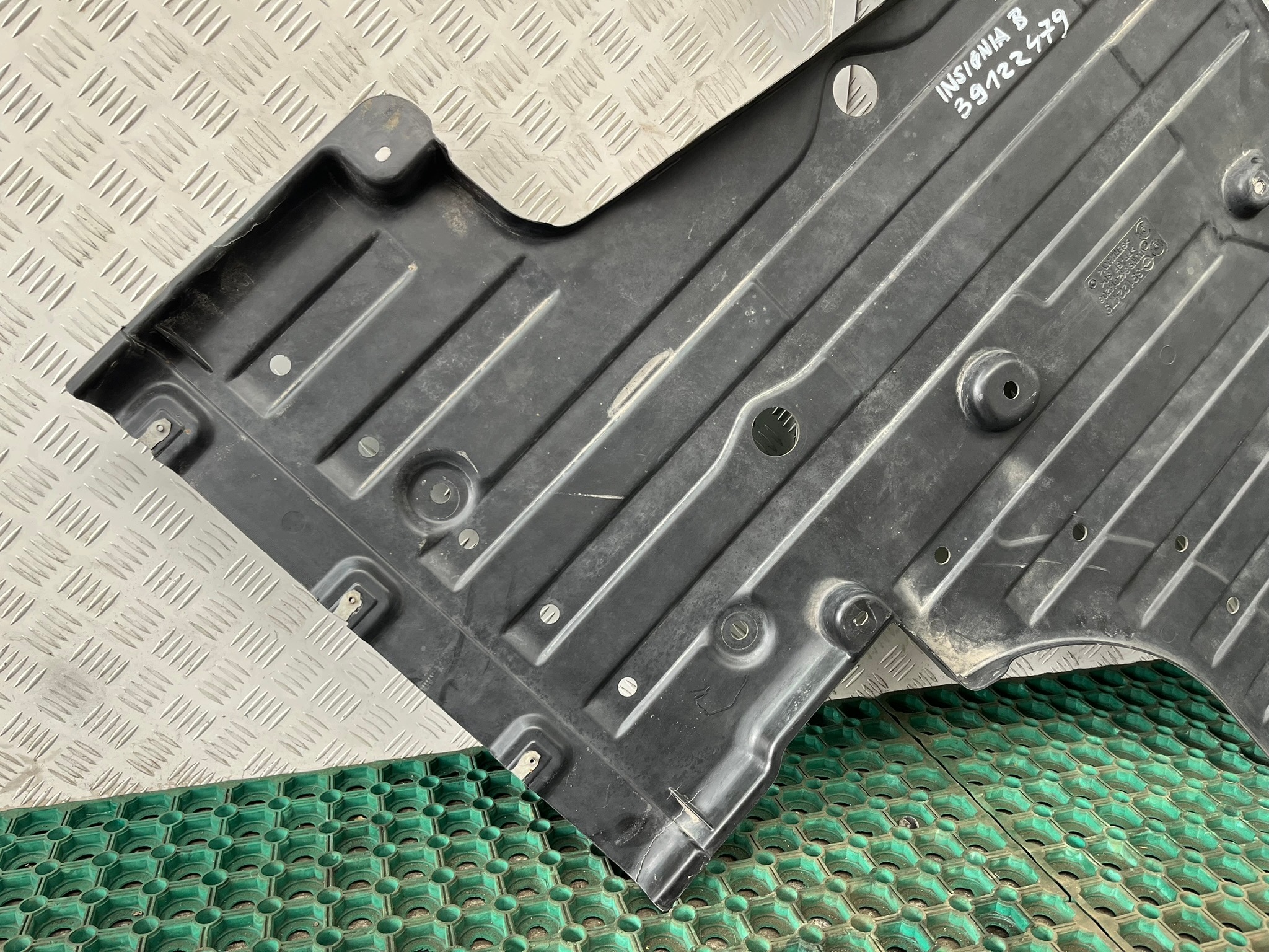 OPEL INSIGNIA B 20-22 Blende Abdeckung abdeckung Unterfahrschutz rechts 39122479 Original