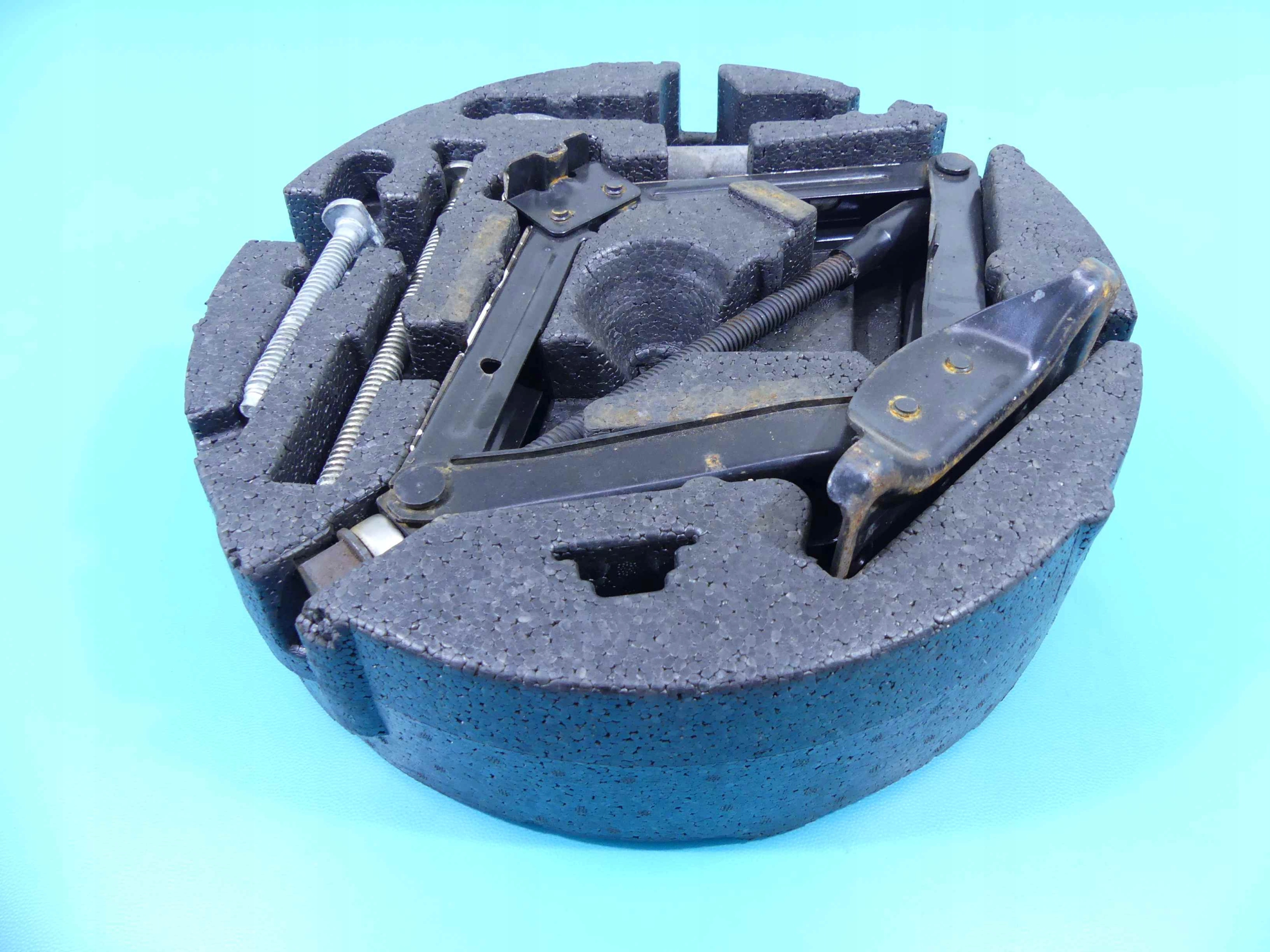 LEWAREK PODNOŚNIK KOŁA WKŁAD OPEL INSIGNIA A 08-17