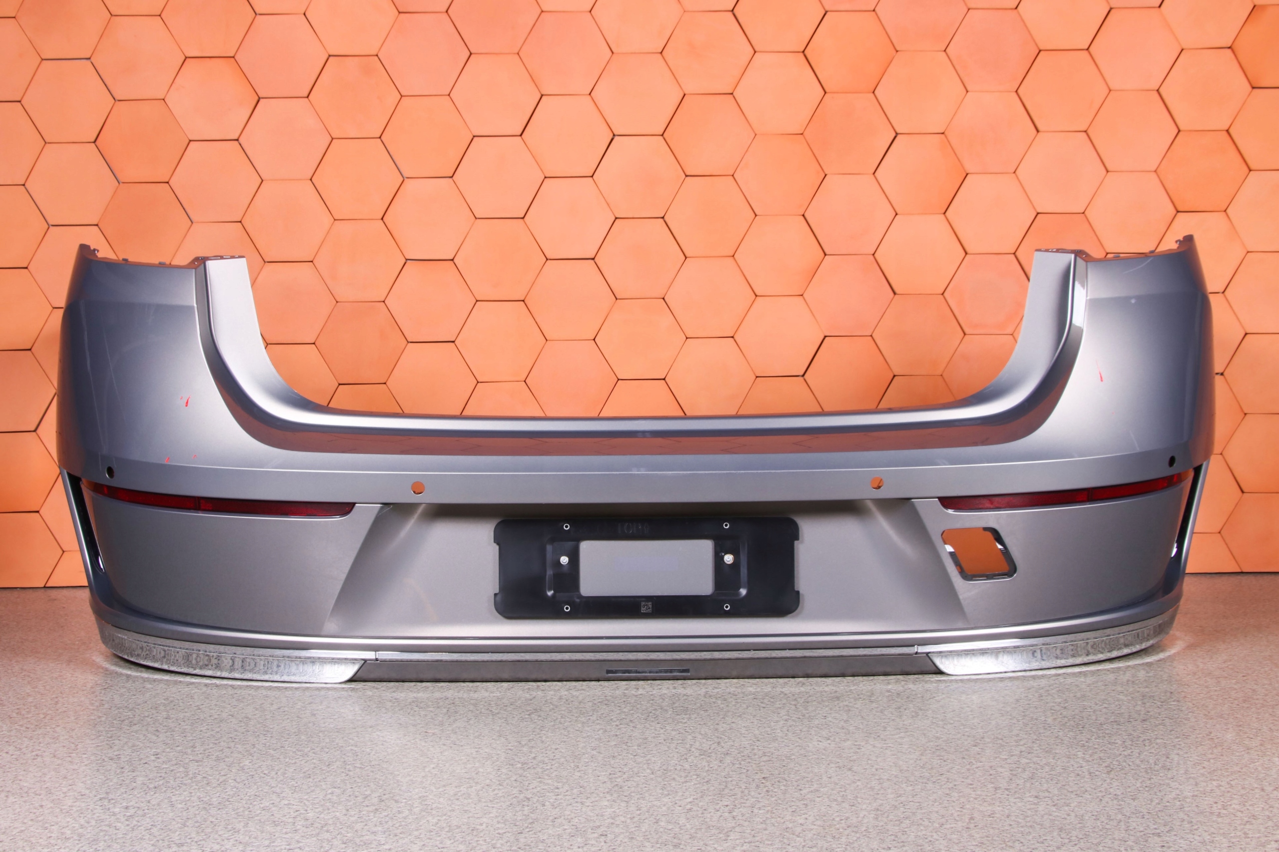 BMW 7 G70 bumper rear part rear 6xPDC colour C4A