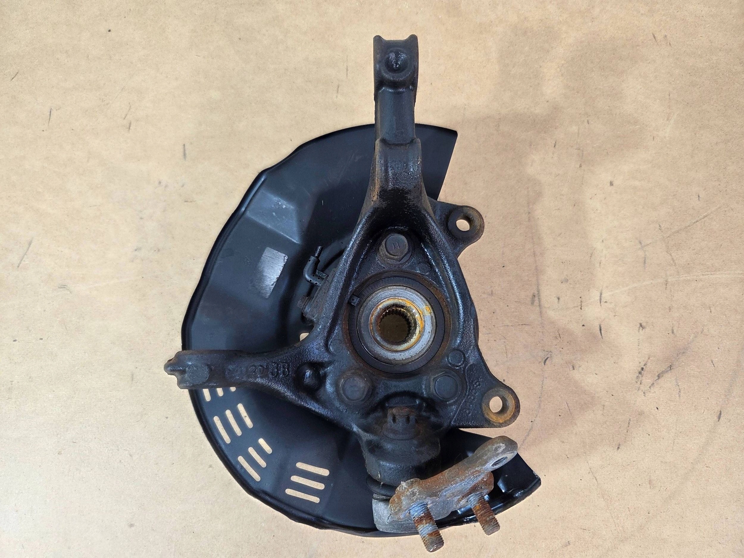 Toyota C-HR and swing front left 1,8 H / 2016-2023 (Z751)