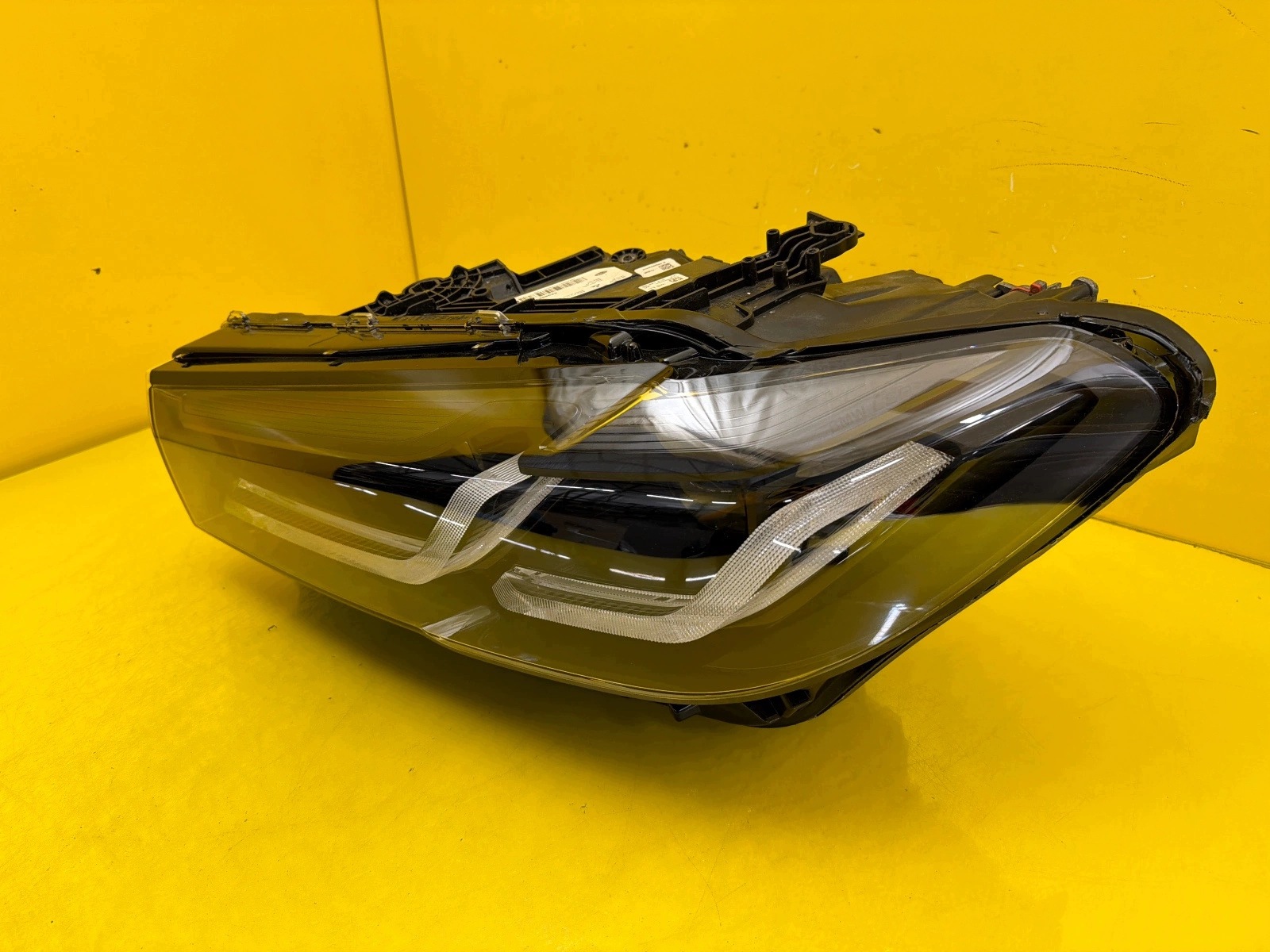 light left front BMW 5 G30 G31 LCI Led Shadow 5A388E7-03