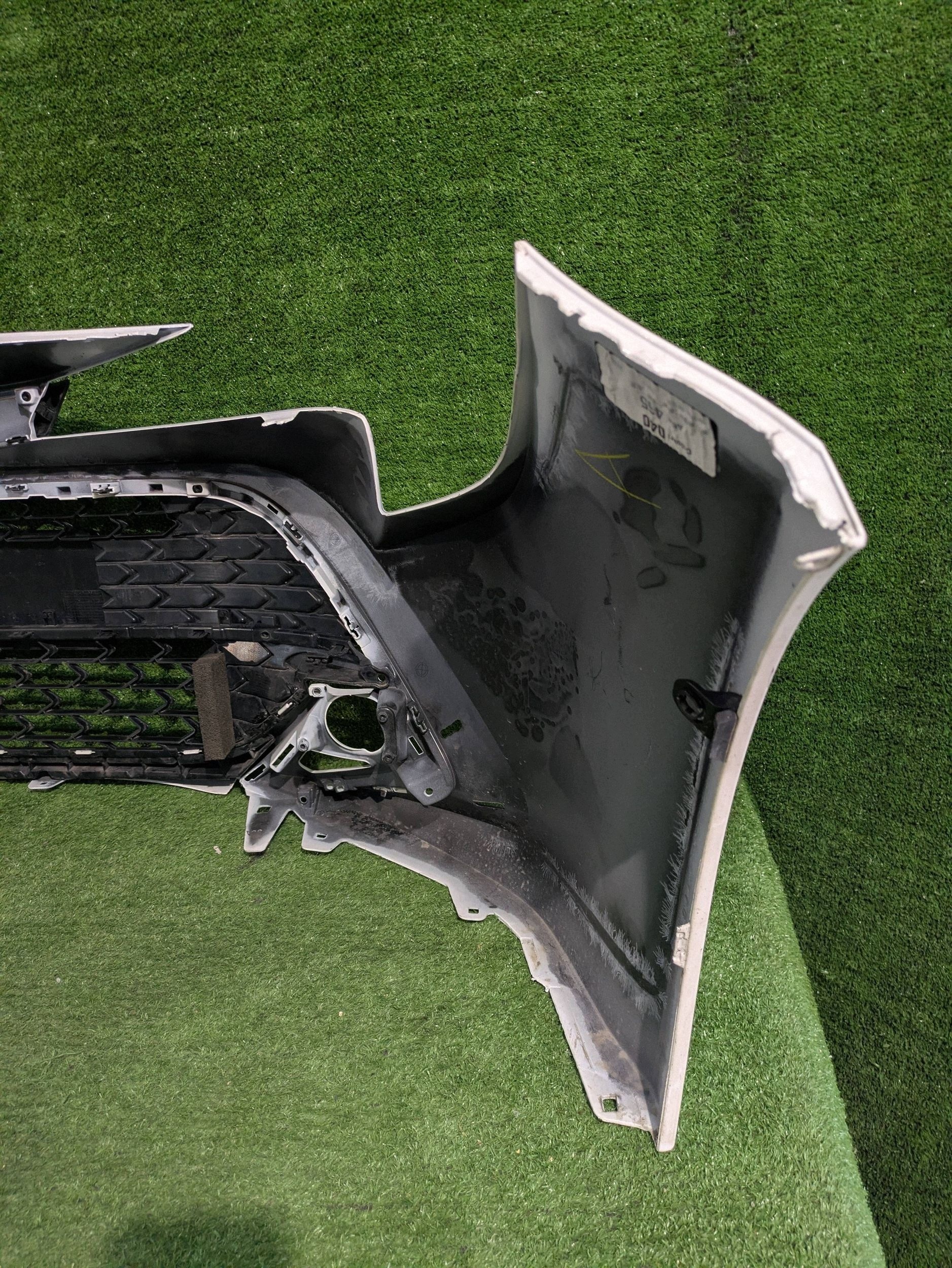 front bumper front TOYOTA COROLLA E21 HB KOMBI LIFT without PDC NR.Z9641