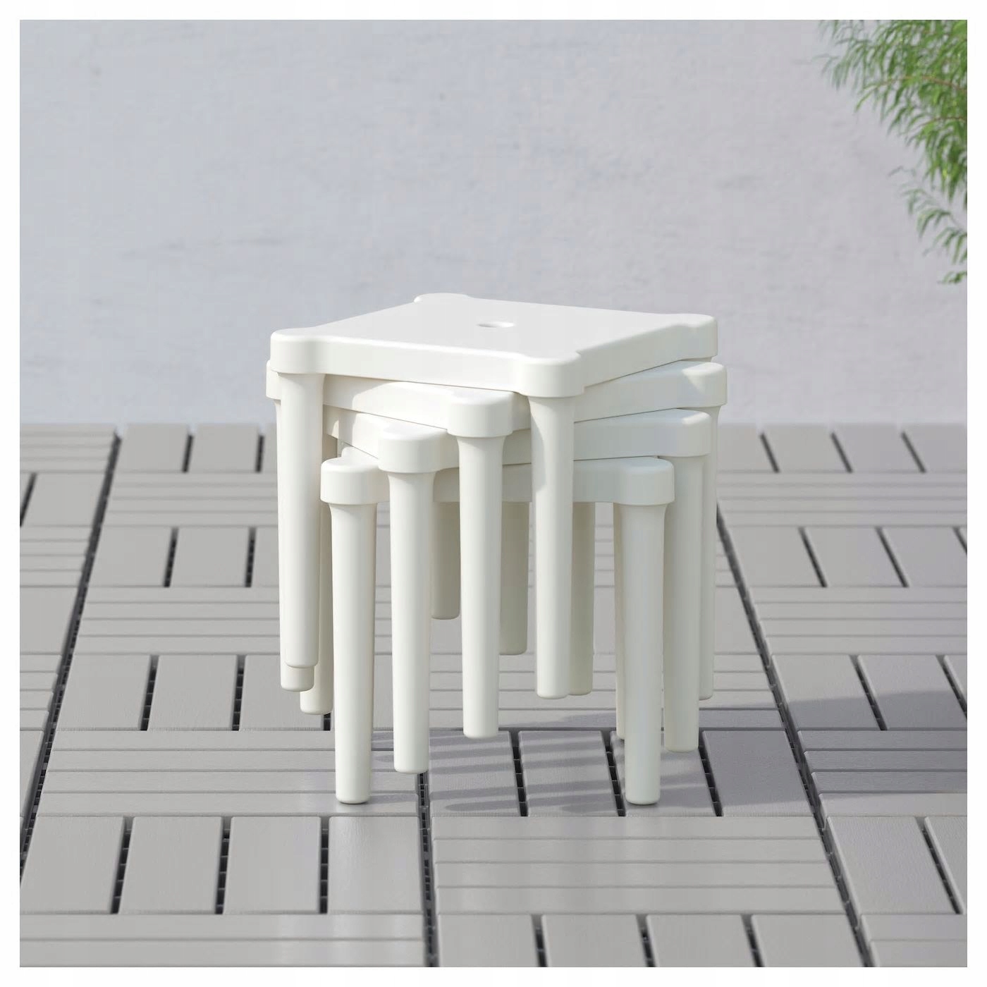 LEKKI STOŁEK TABORET DZIECIĘCY BIAŁY DO OGRODU NA TARAS IKEA UTTER Kod producenta 503.577.85