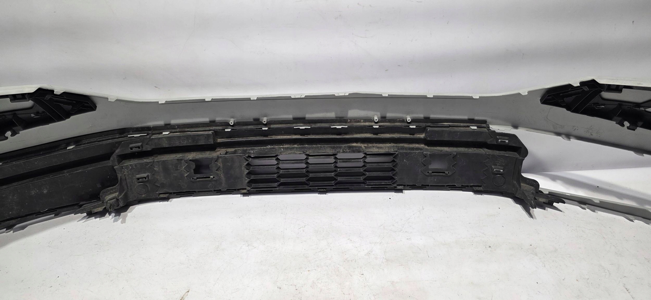front bumper grille SKODA KAROQ 17- PDC washers original 57A807221