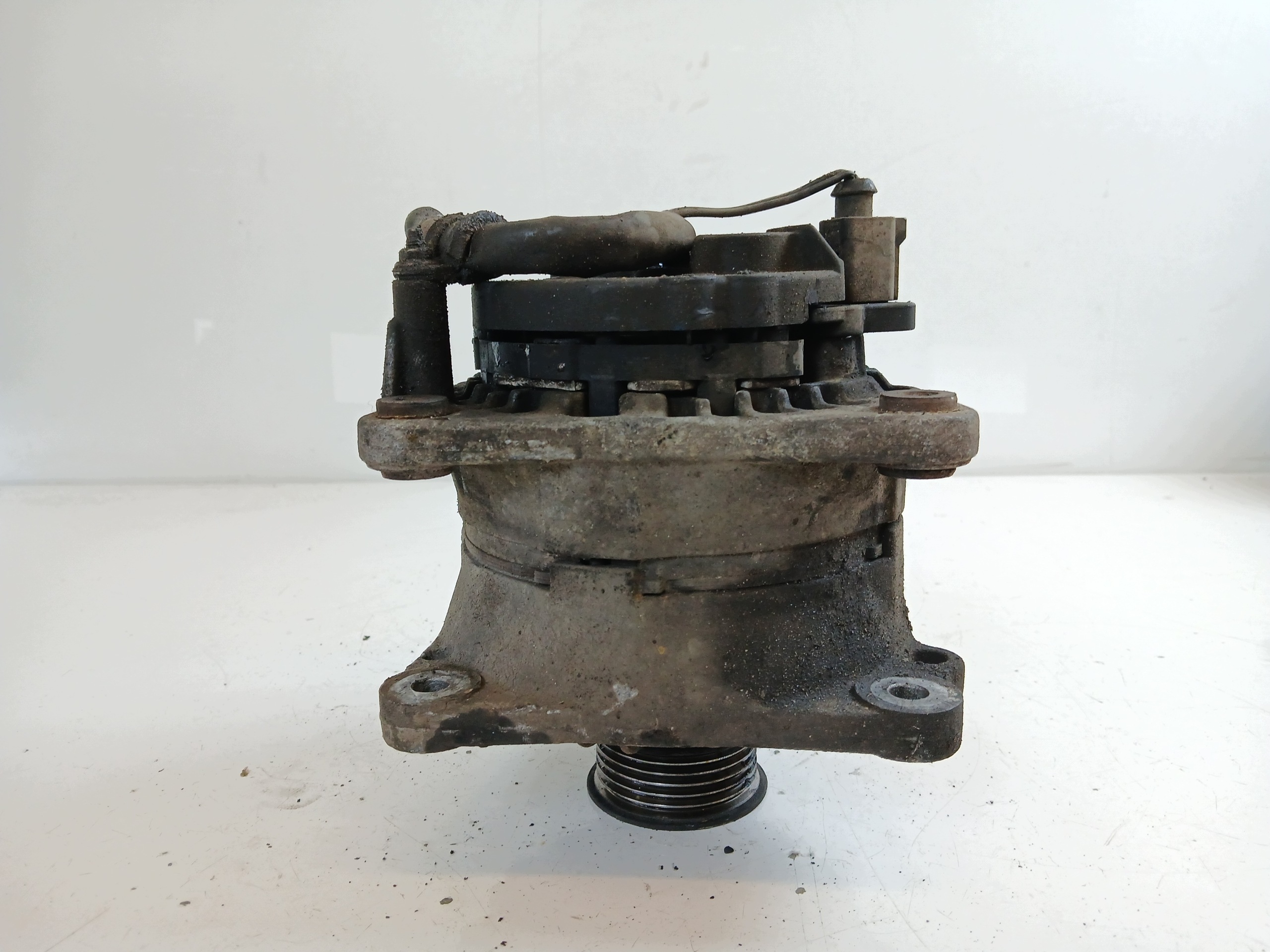 VW GOLF IV AUDI A3 8L 1.6 ALTERNATOR 028903028D 90A