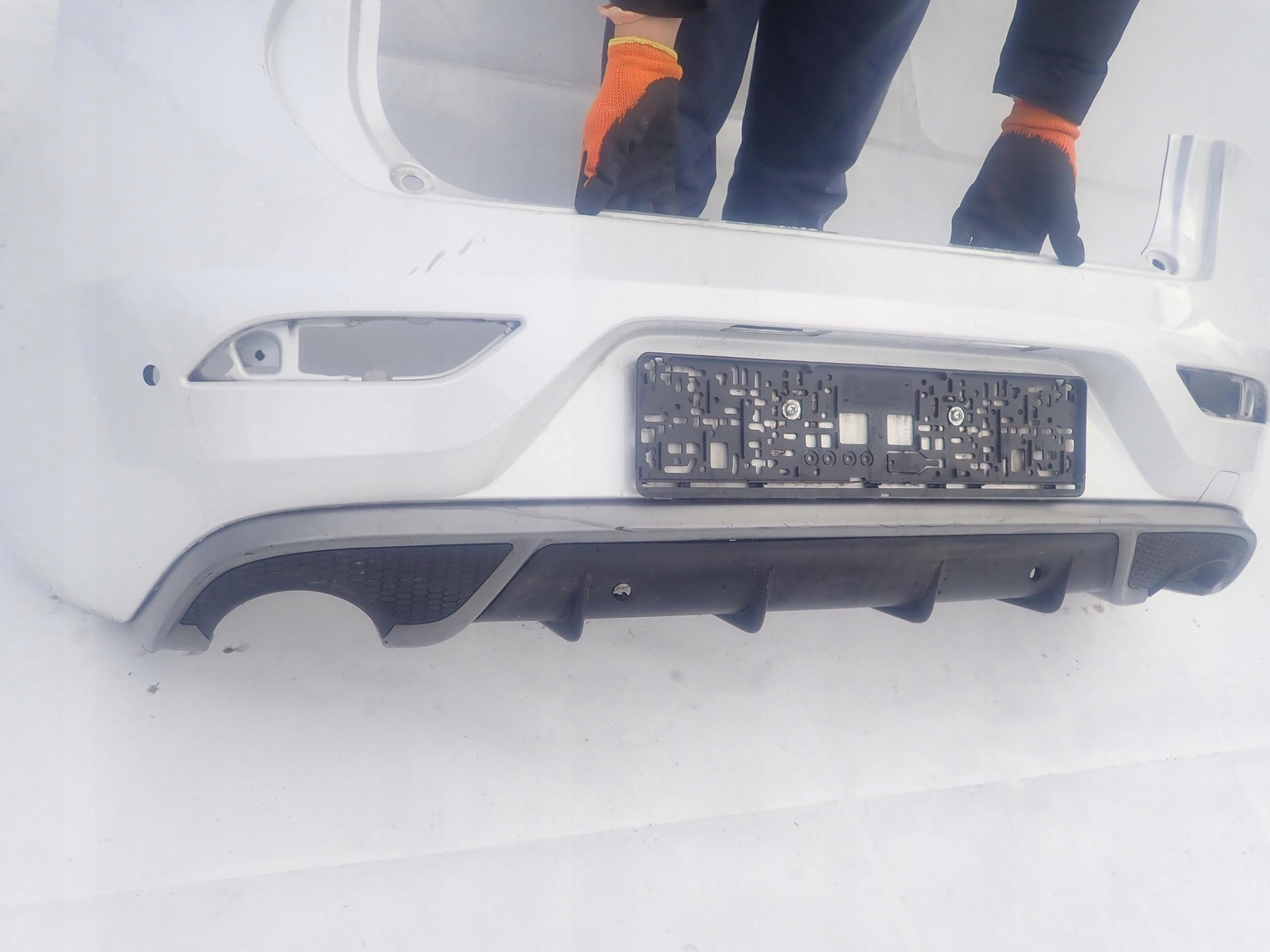 VOLVO V40 12-> R-design bumper rear part rear PDC