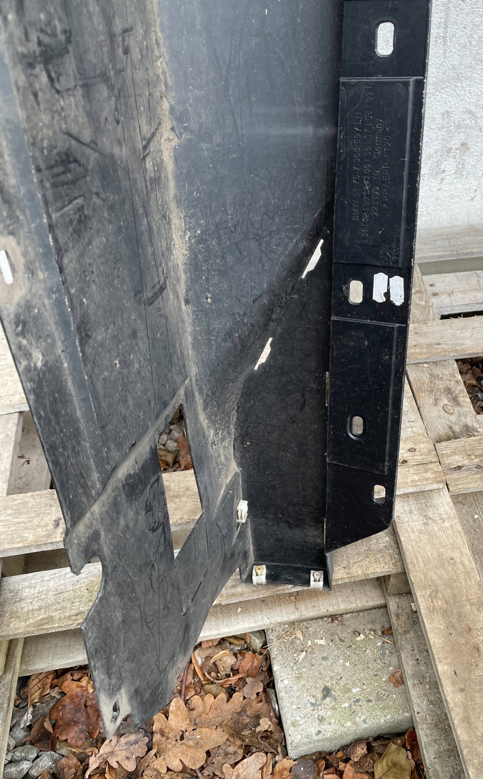 LPA312 BMW I01 I3 left moulding threshold 7368597