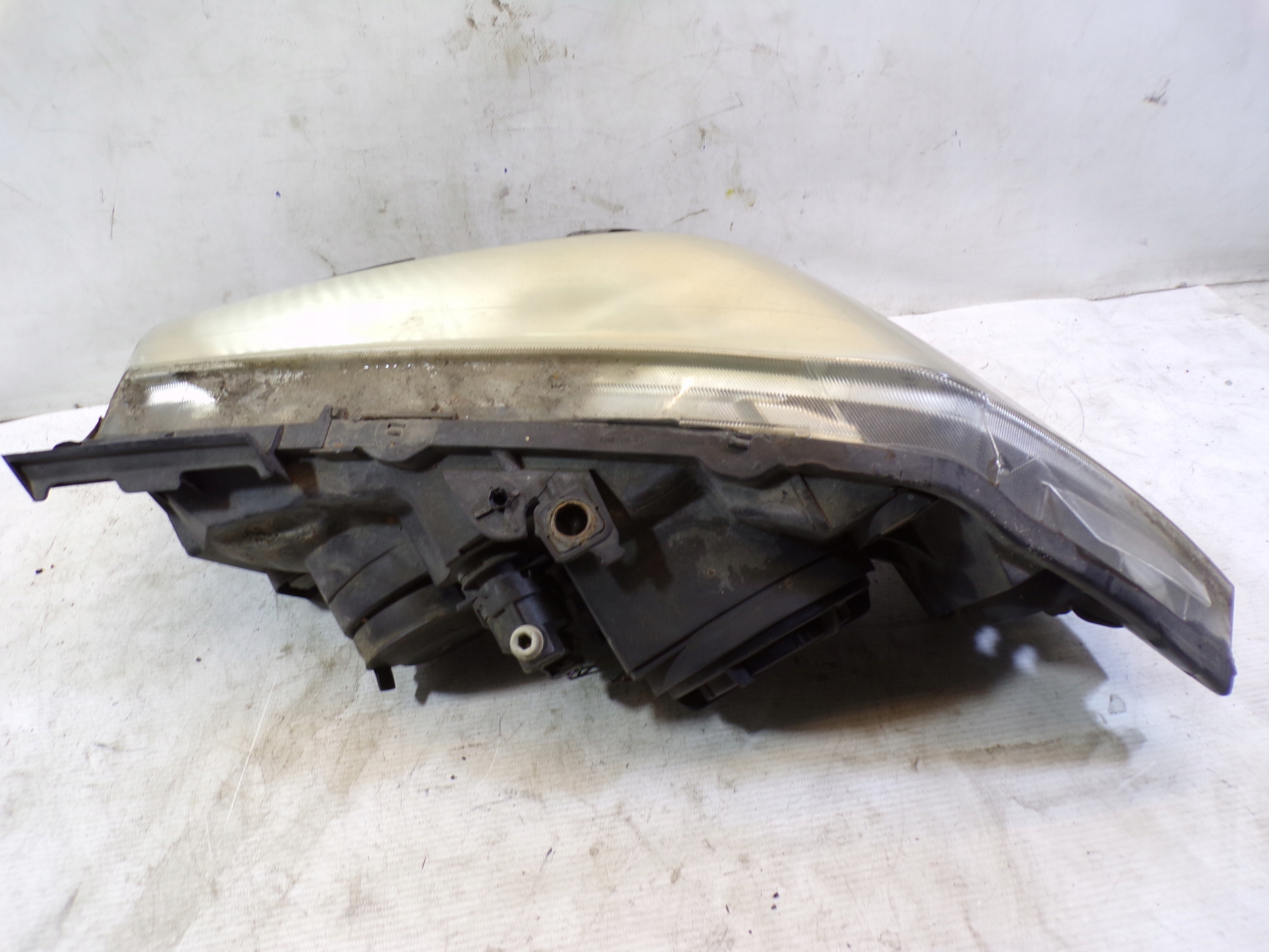 light front front right RENAULT MEGANE 2 II LIFT (2) (K1)