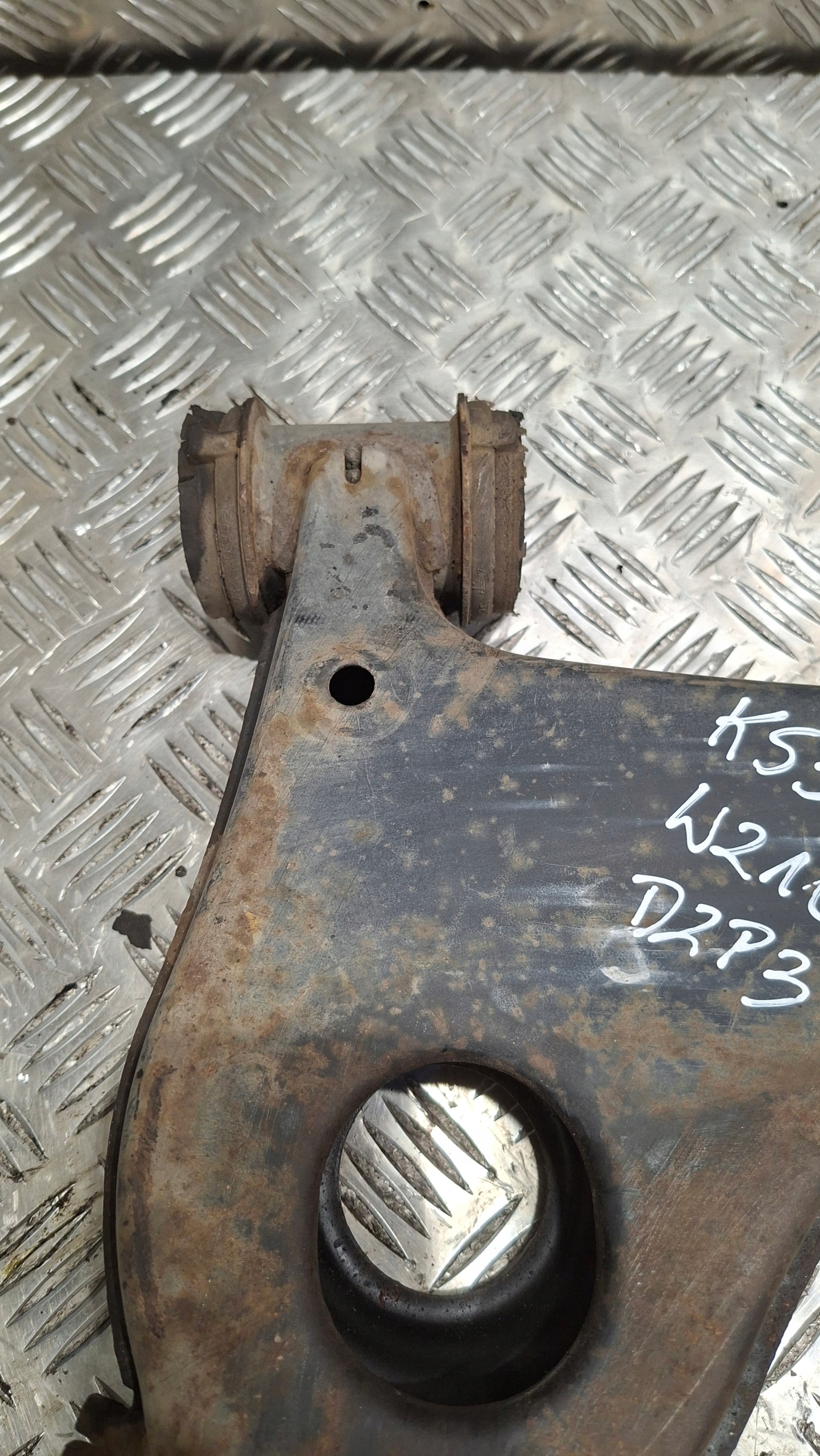 arm left front MERCEDES W210