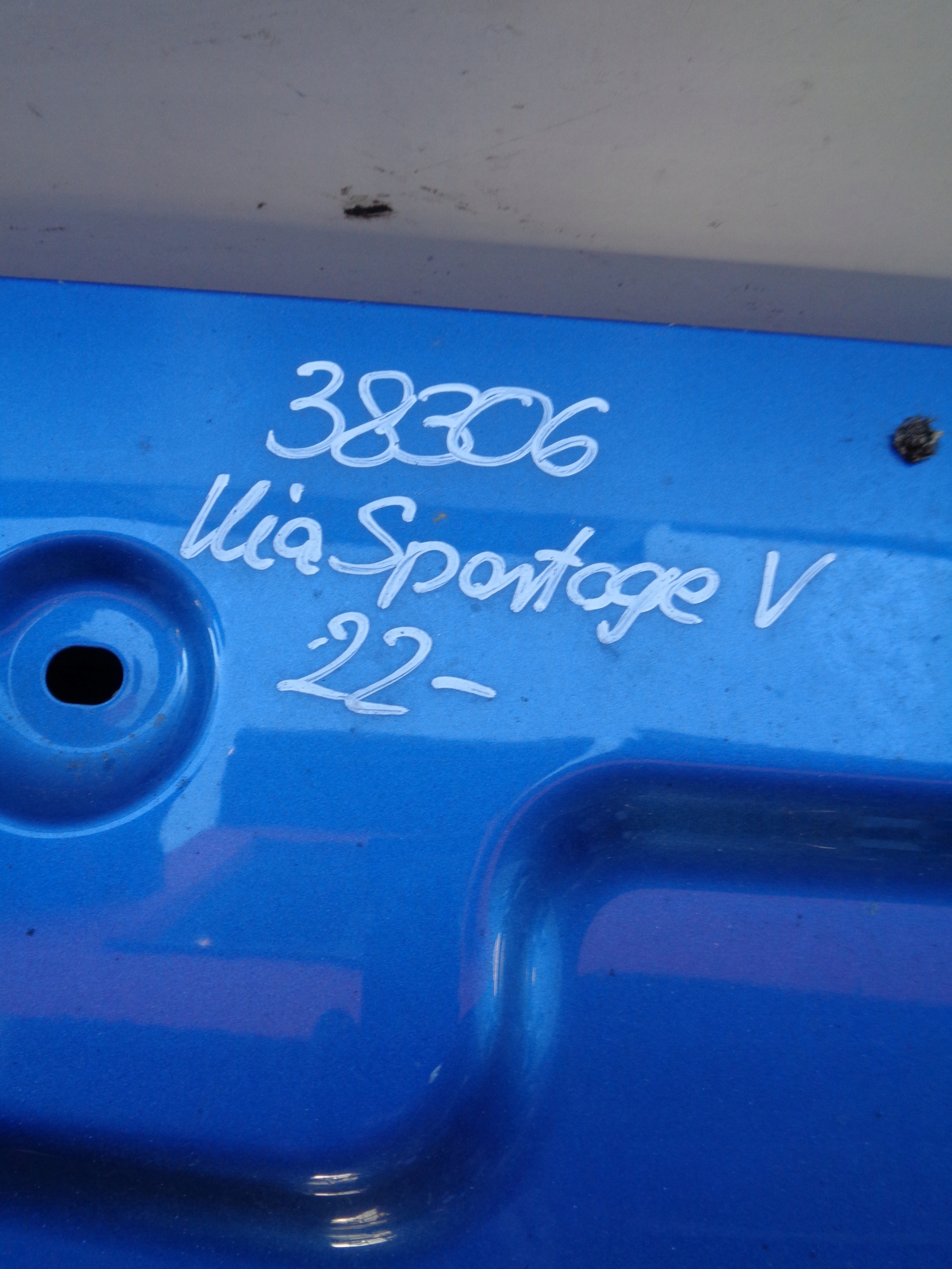 boot doors KIA SPORTAGE V 22- NR 38306