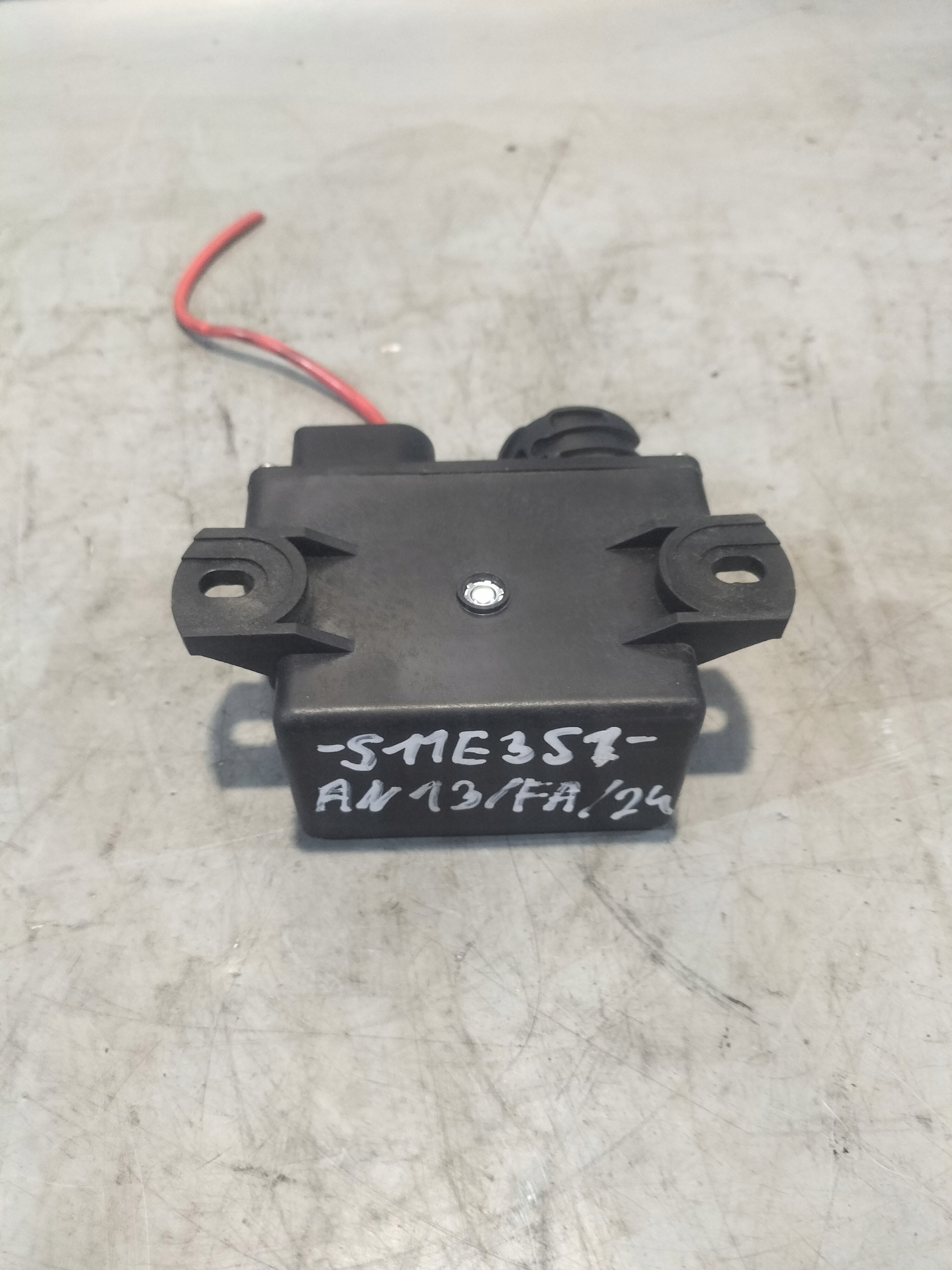 SCANIA control unit SWIECY PLOMIENIOWEJ 1385248