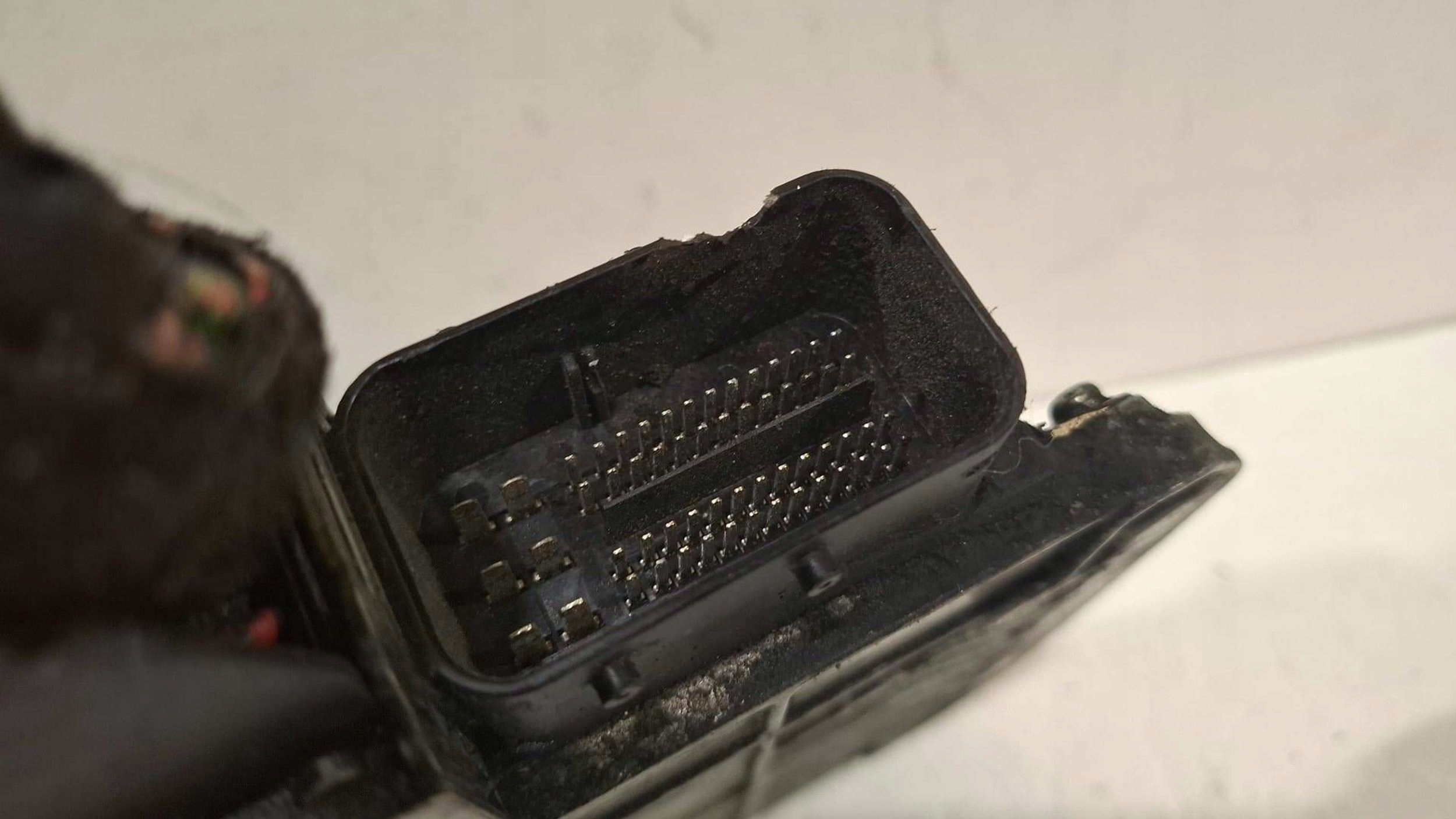 control unit of the engine computer 0281015767 Opel Astra J 1.7 CDTI