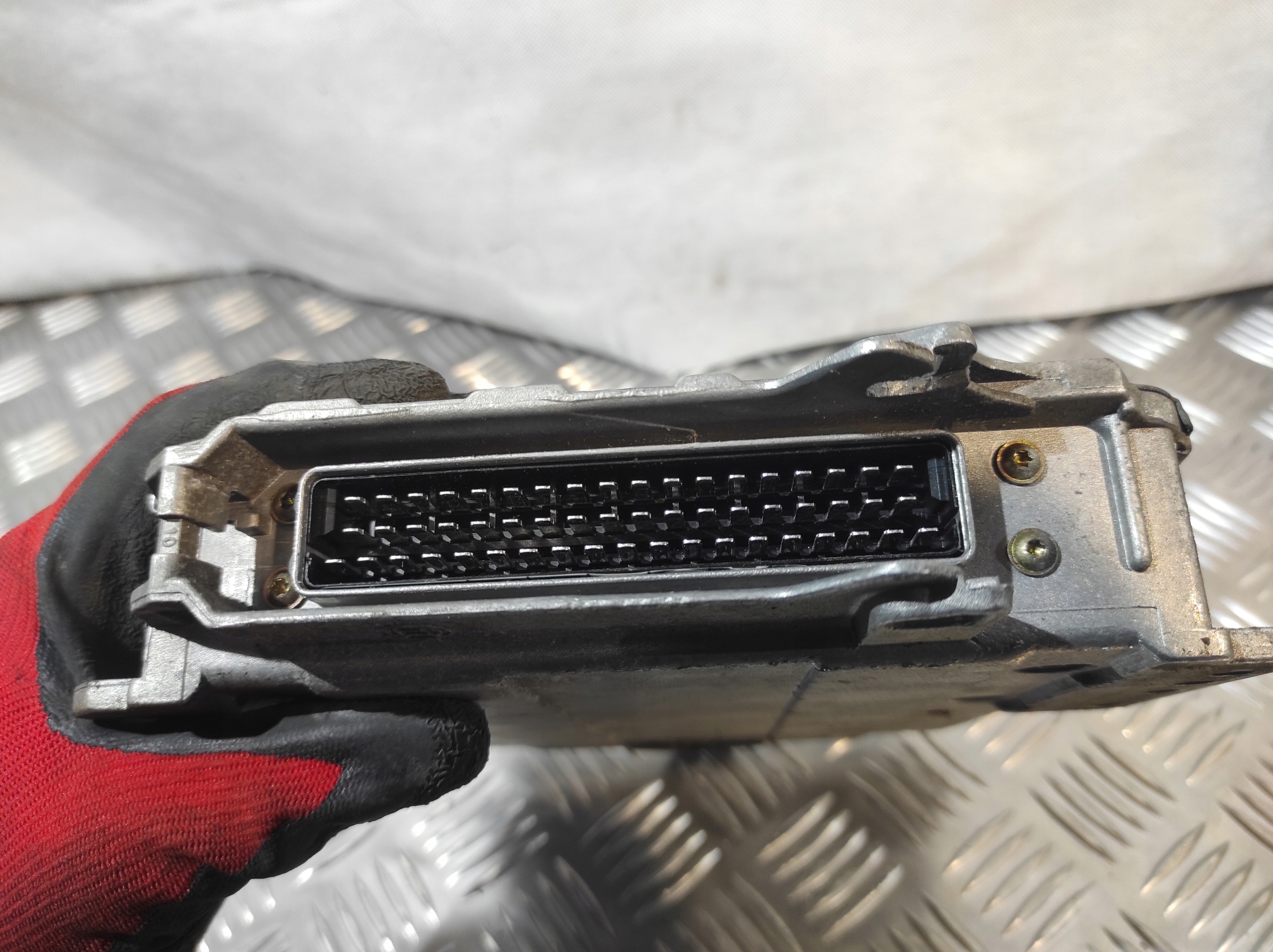 control unit of the engine 0 281 001 521 MAN
