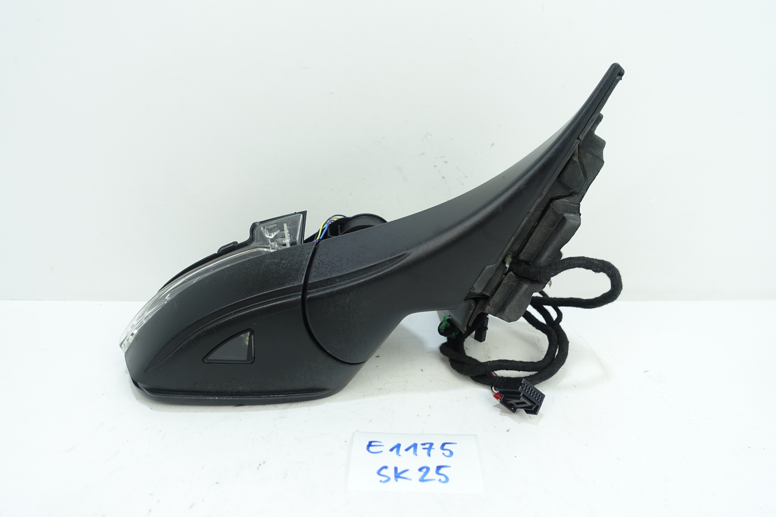 mirror right VW T-ROC 13+2 PIN 2GA 2GA857502AB