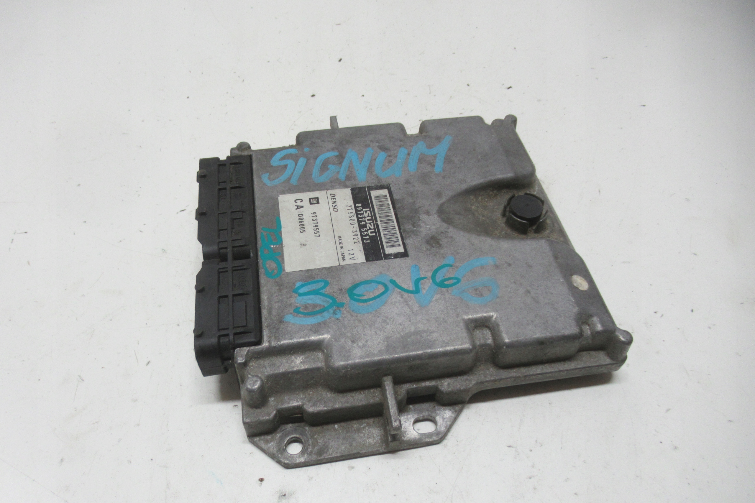 OPEL SIGNUM 3.0 V6 computer control unit of the engine 897379-5573 97379557