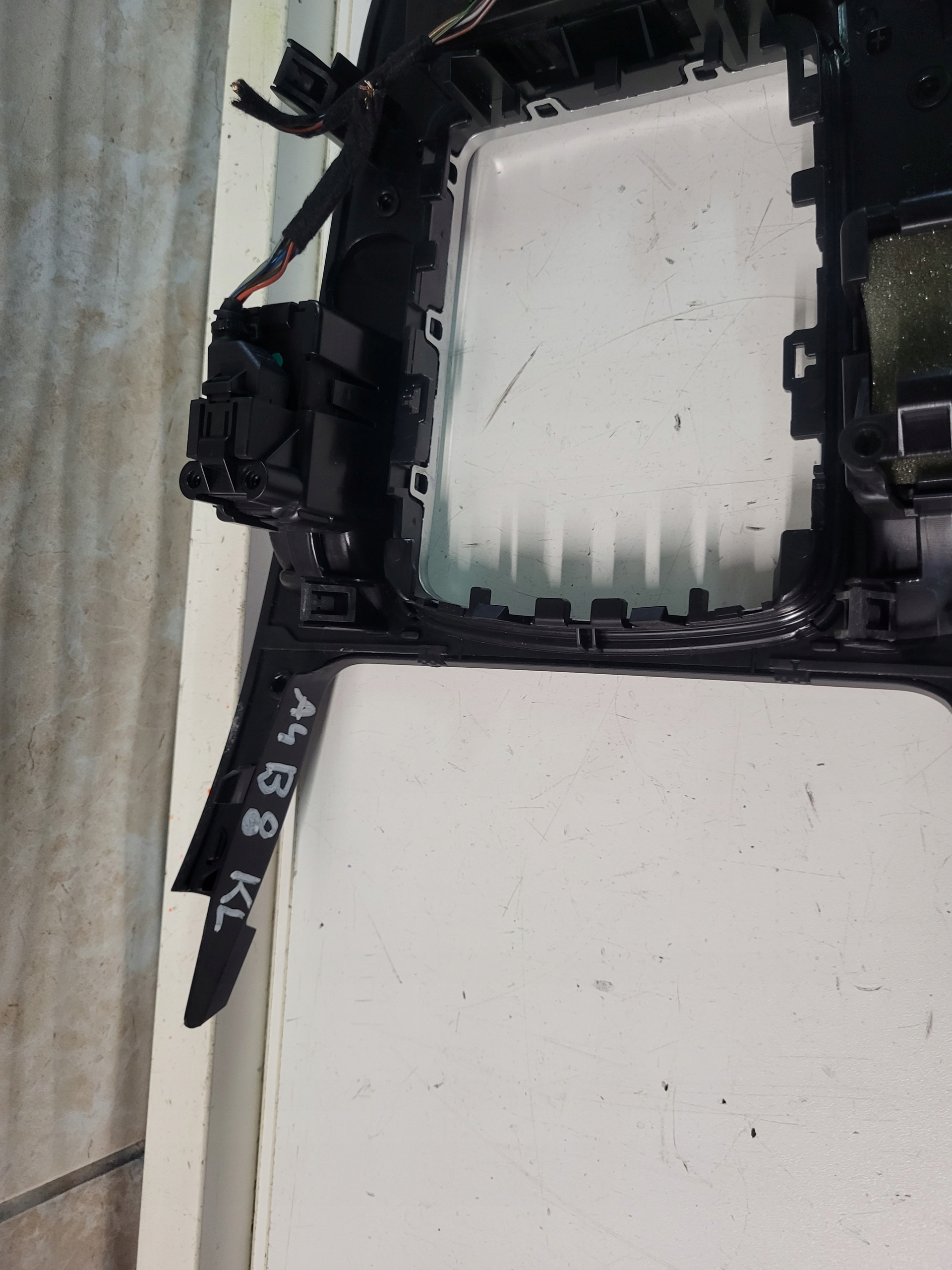 RÁM PANEL kulisy AUDI A4 B8 8k0864261 EUROPA