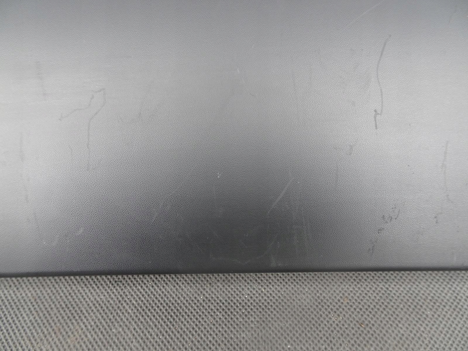 768546496R - RENAULT TRAFIC III 14 - БОКОВАЯ ПАНЕЛЬ ПРАВАЯ