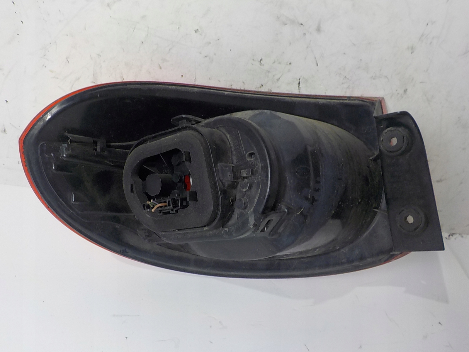 VOLKSWAGEN TIGUAN and light right rear part rear