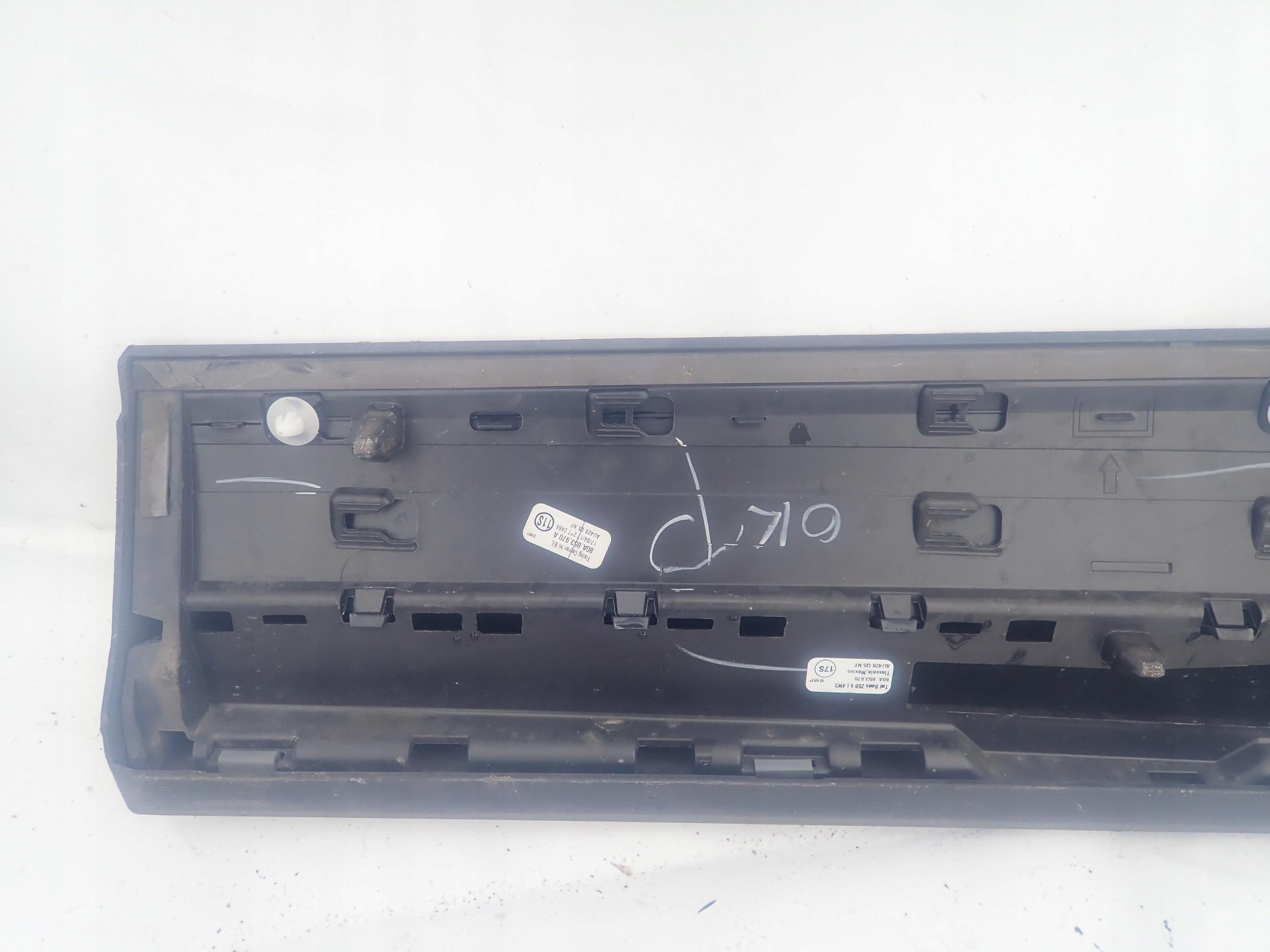 AUDI Q5 II 80A 16-> moulding door right rear part