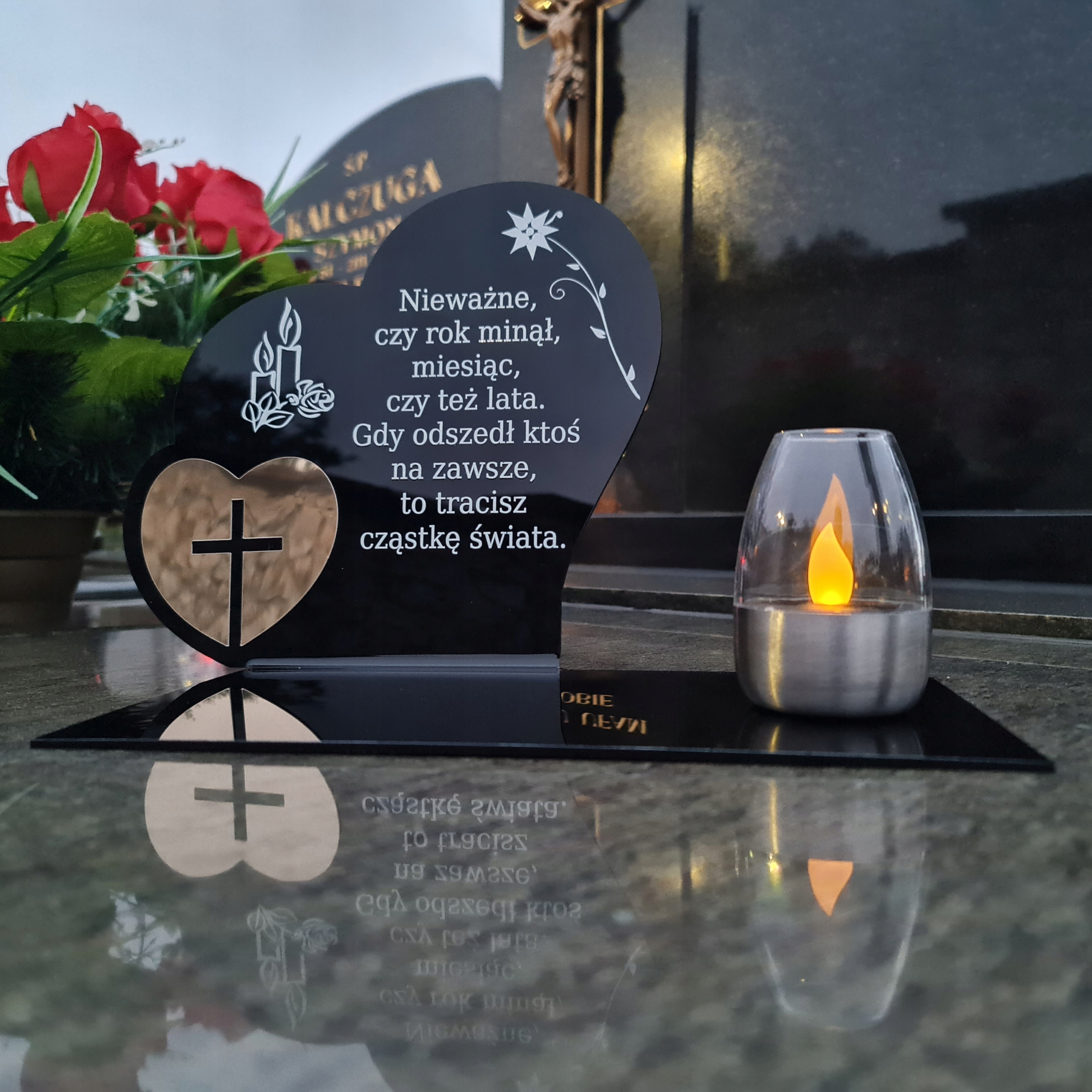 SOLARNY ZNICZ LED STATUETKA SERCE NA CMENTARZ GRÓB DUŻA Wysokość produktu 21 cm