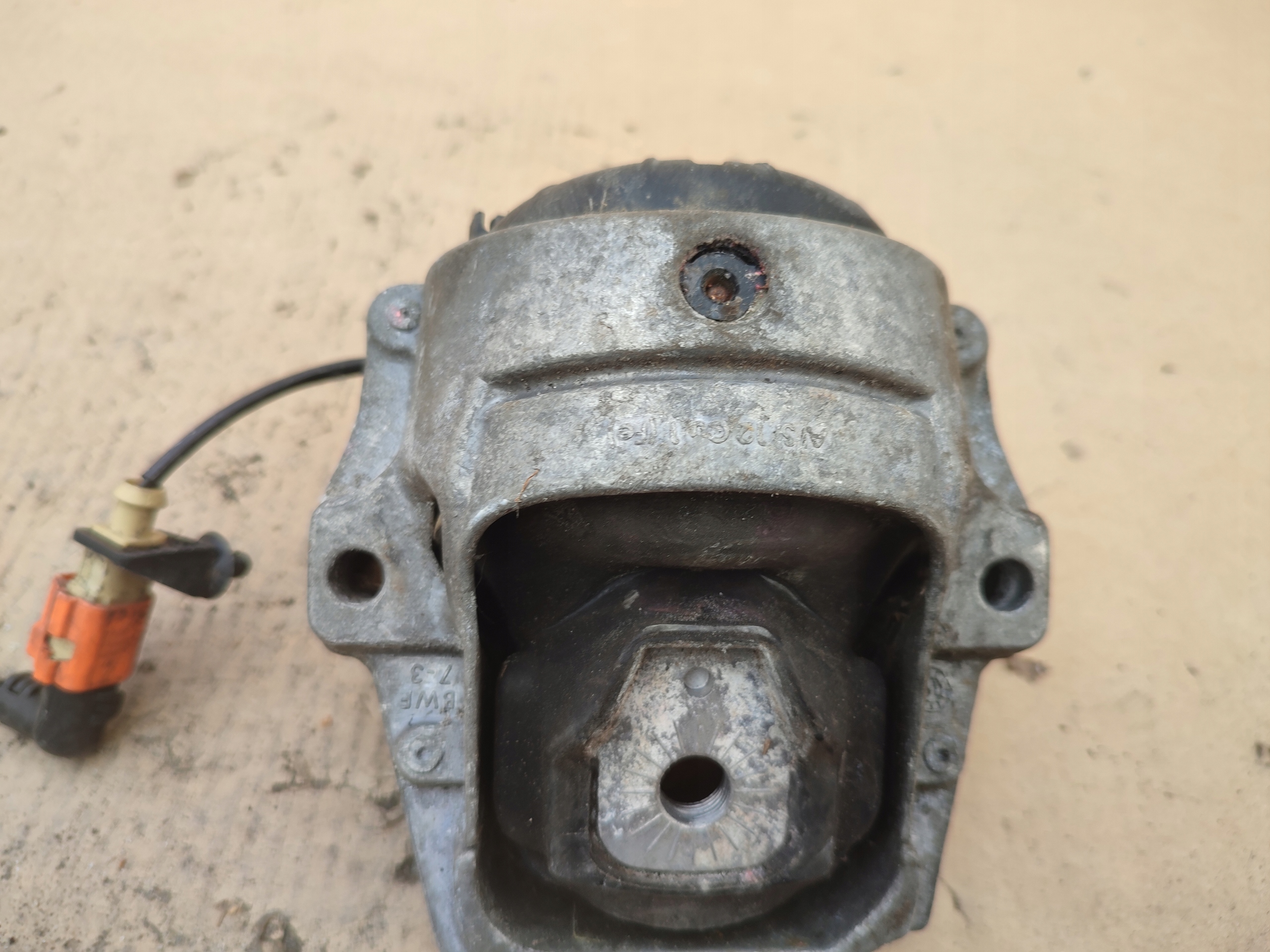 holder engine mount AUDI A5 8T 2.0 TFSI 782516141206