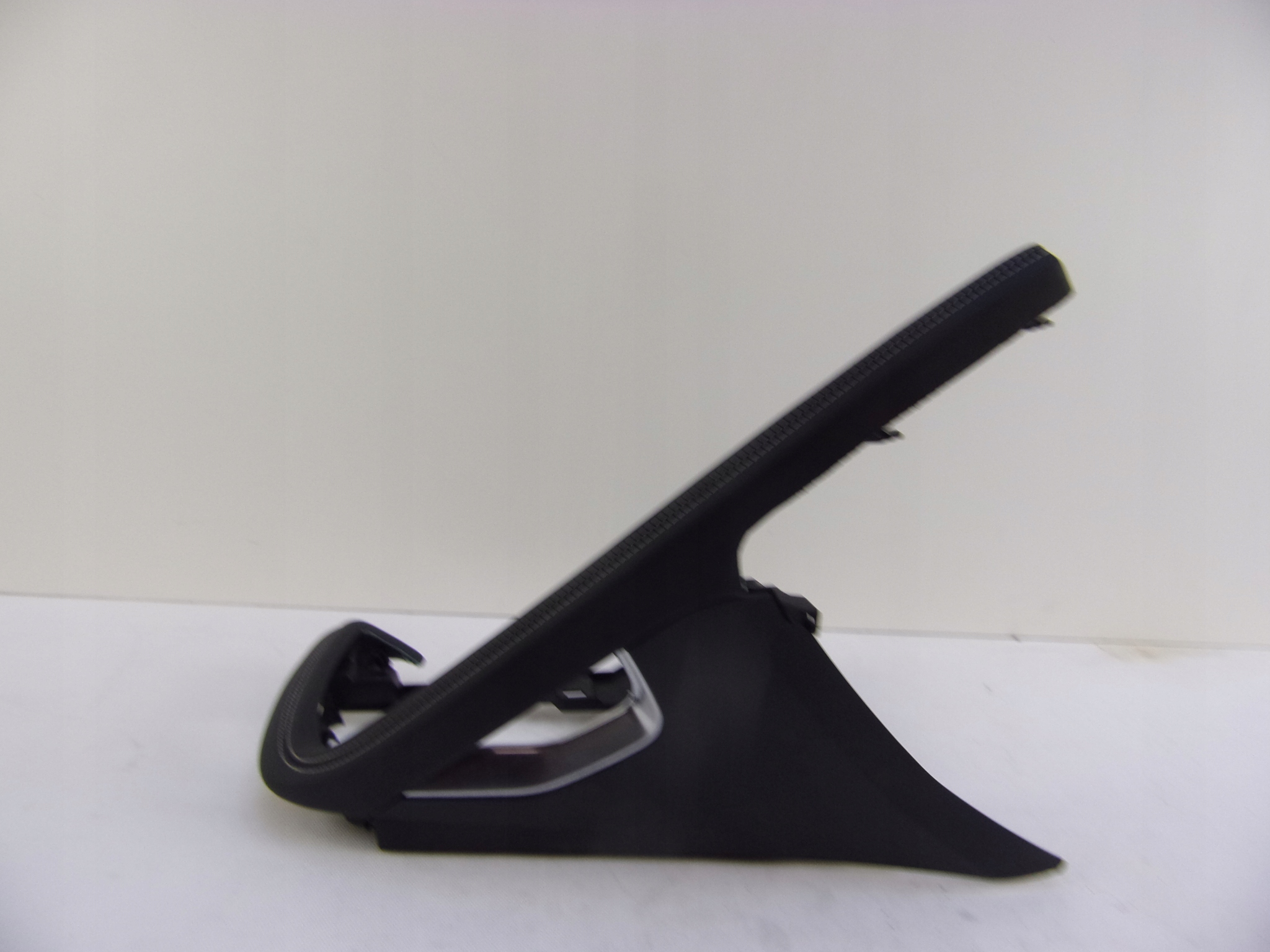 J9C3-044G07 - JAGUAR E-PACE ЗАЩИТА ЦЕНТРАЛЬНОГО ТУННЕЛЯ