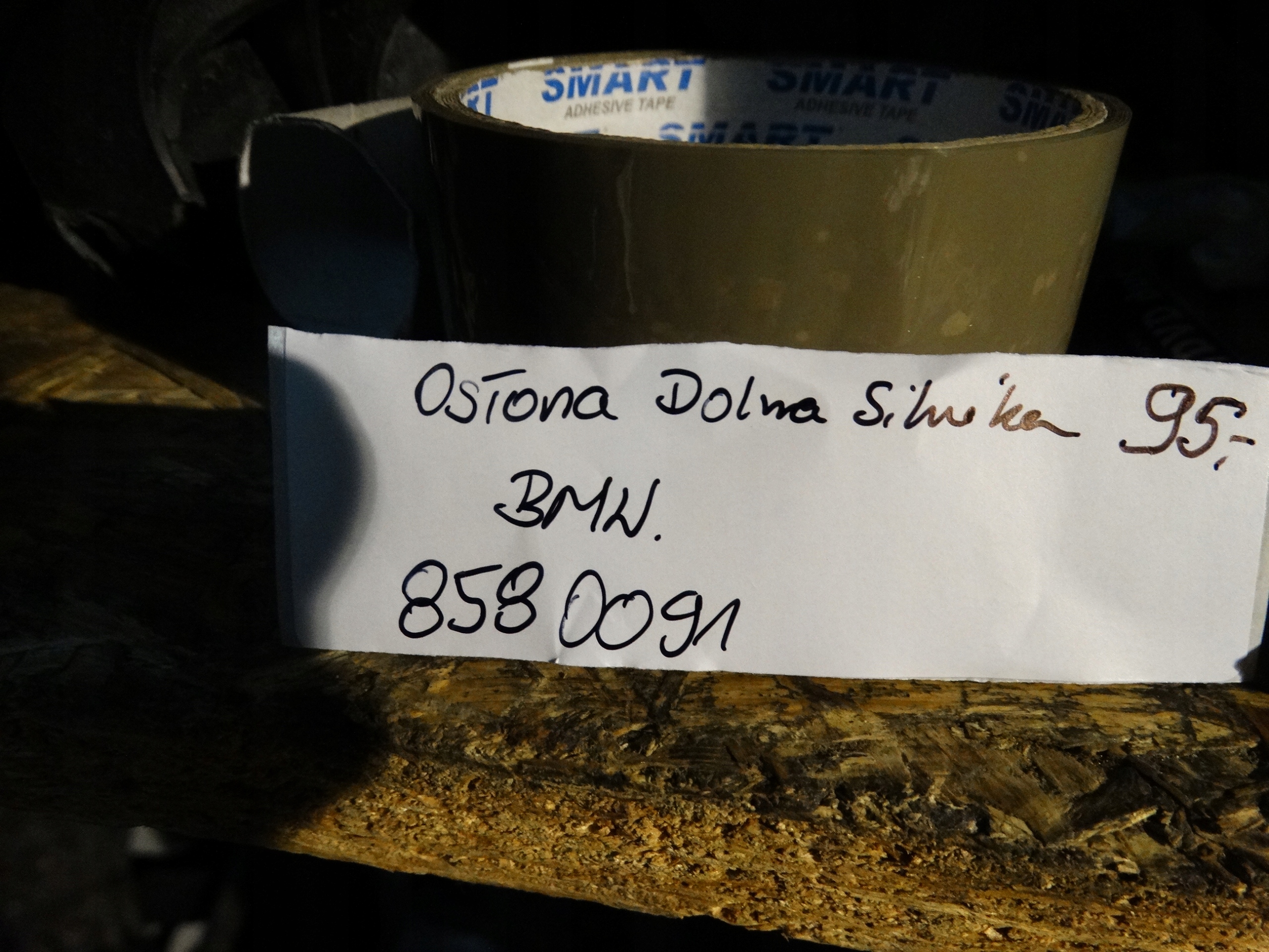 IDEALNA fedél DOLNA a motrot BMW 1