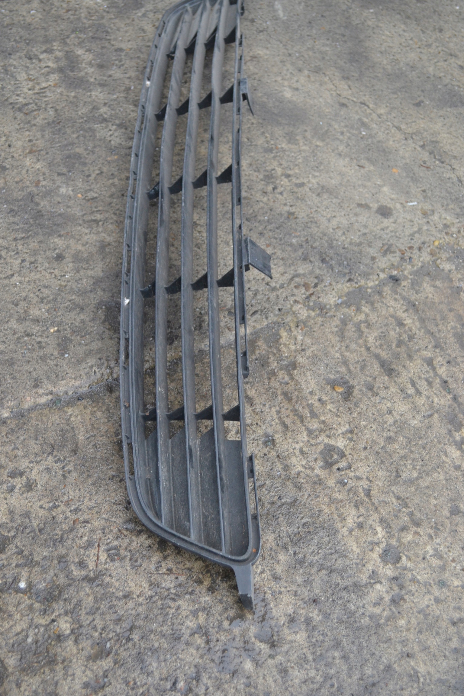 Grille TOYOTA COROLLA E15 07-10