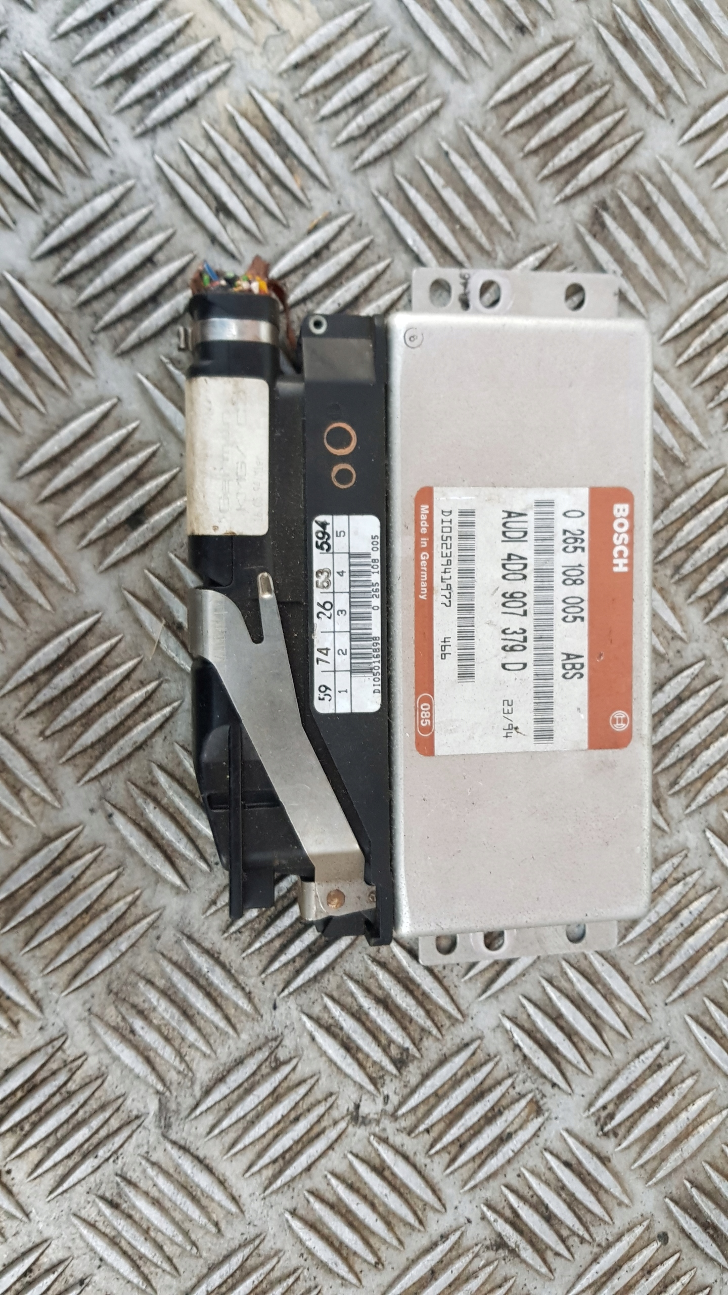 AUDI A4 B5 modulo Centralina ABS 0265108005 4d0907379d