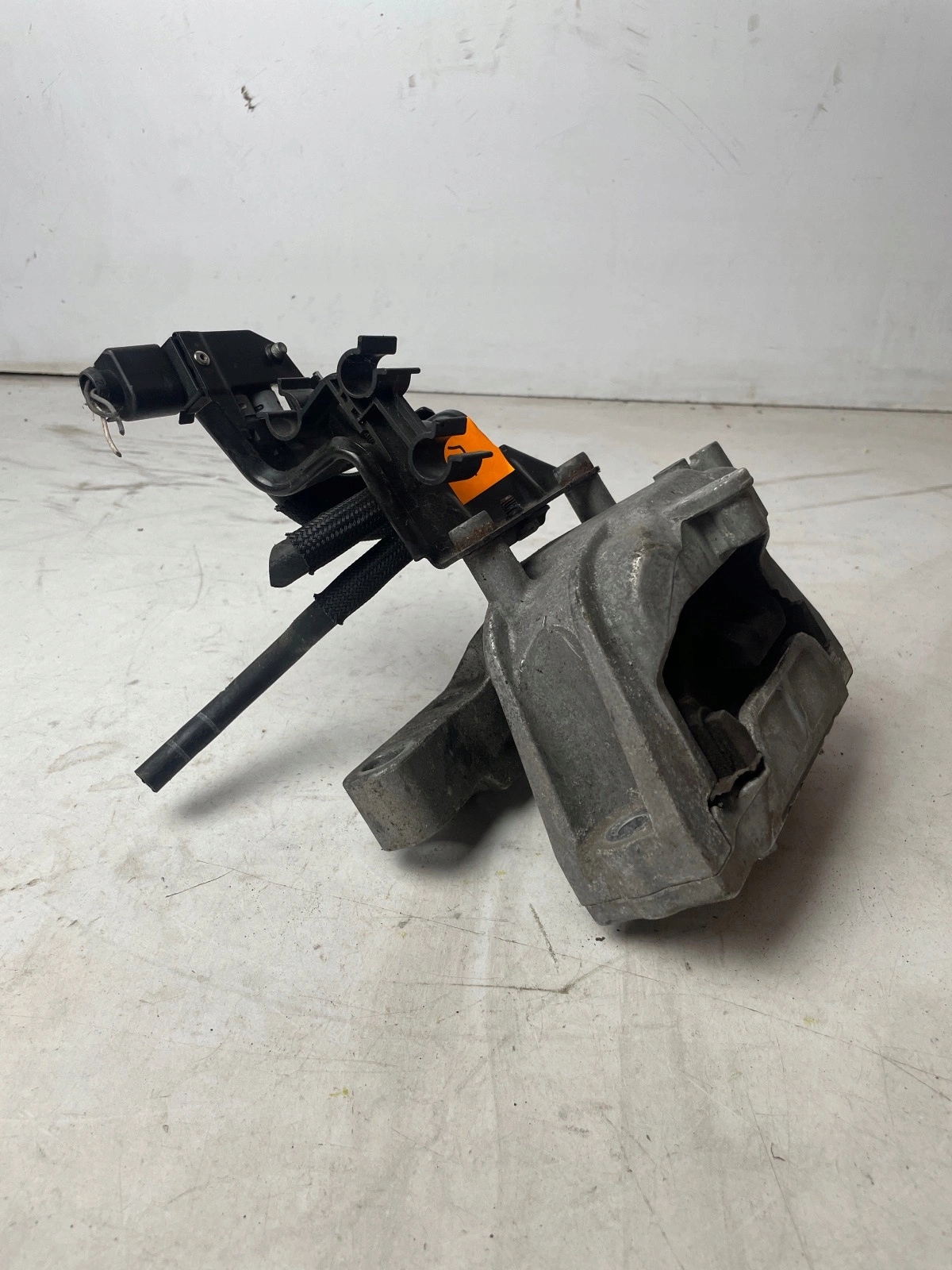 holder engine mount sensor Volkswagen Audi Skoda