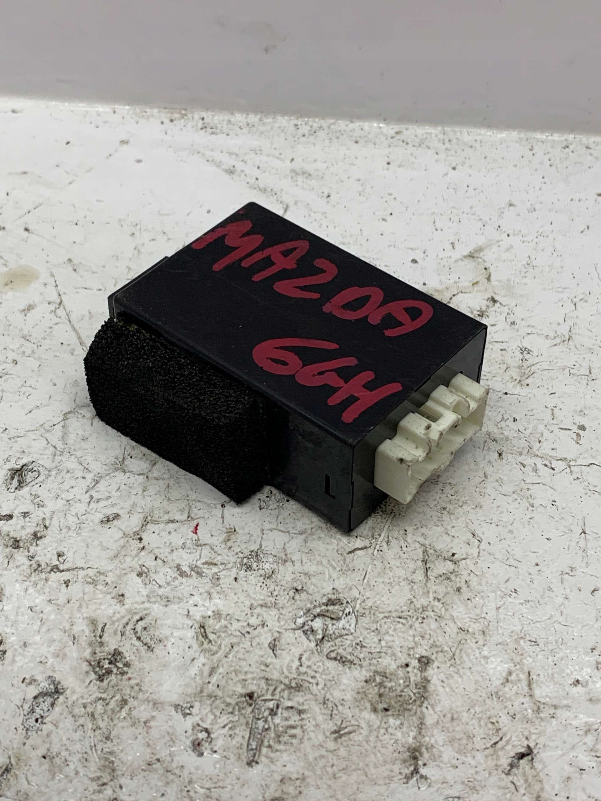 module control unit of the lights GS1D67890A MAZDA