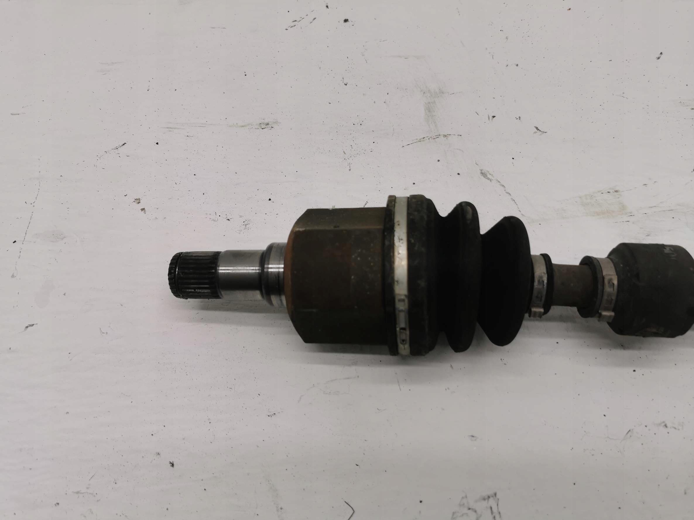 semi-axis short. left front KIA CARENS IV 1.7 CRDi 136KM