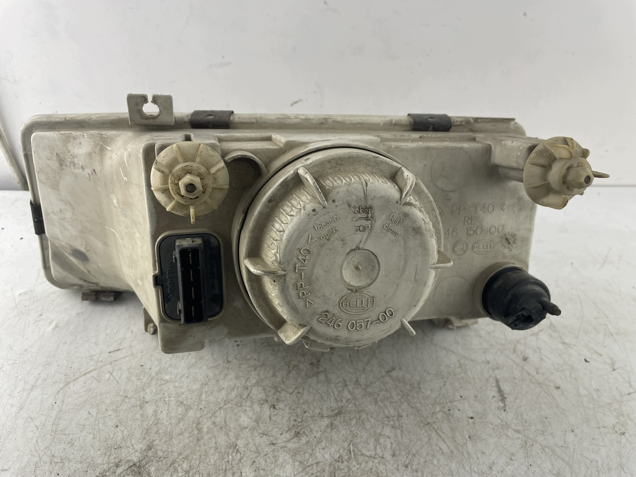 Reflektor right front Skoda Felicia and 246 150-00 EU