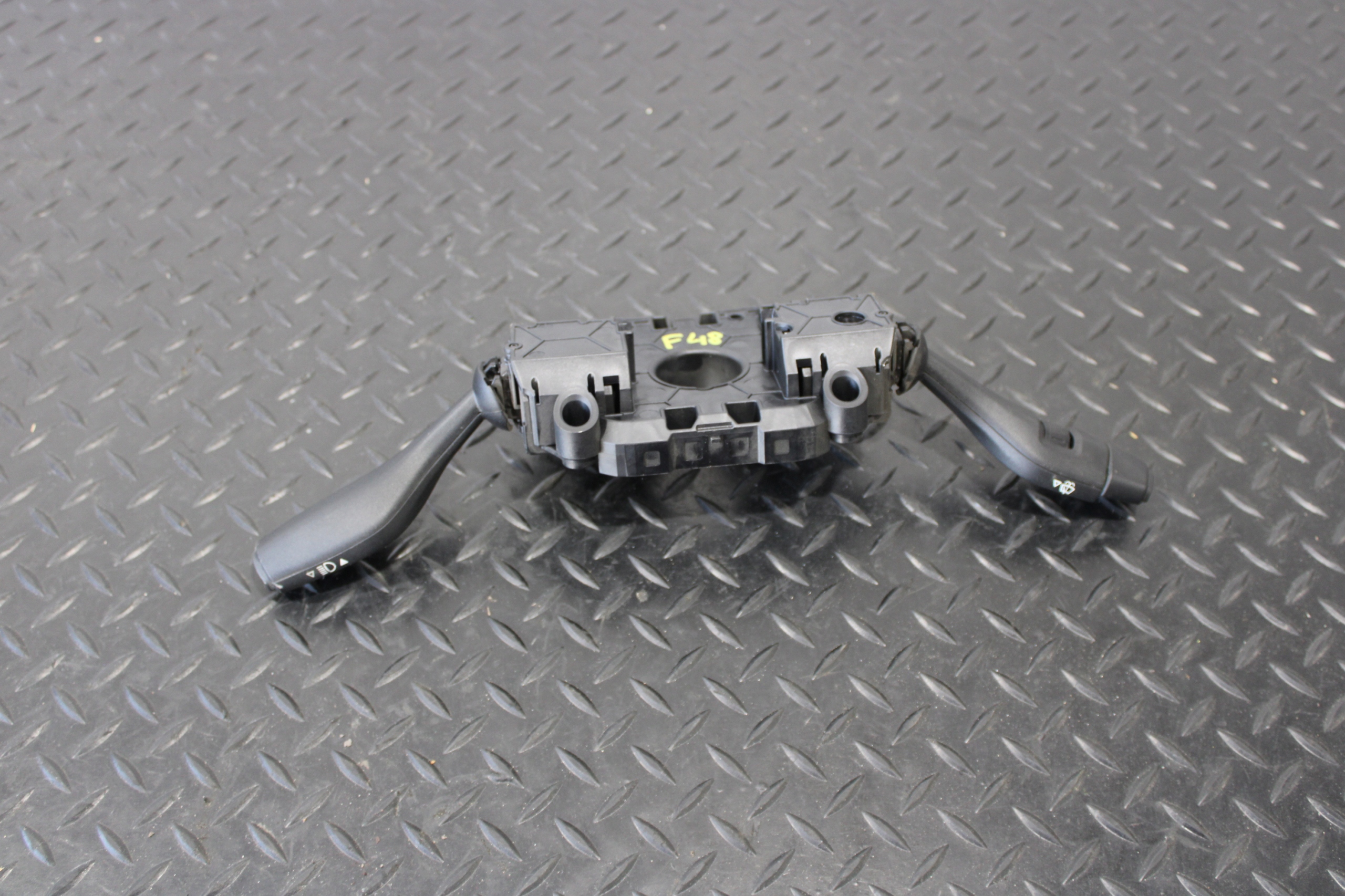 DEVIO LUCI DEVIO tergicristalli indicatori di direzione BMW X1 F48 6827369