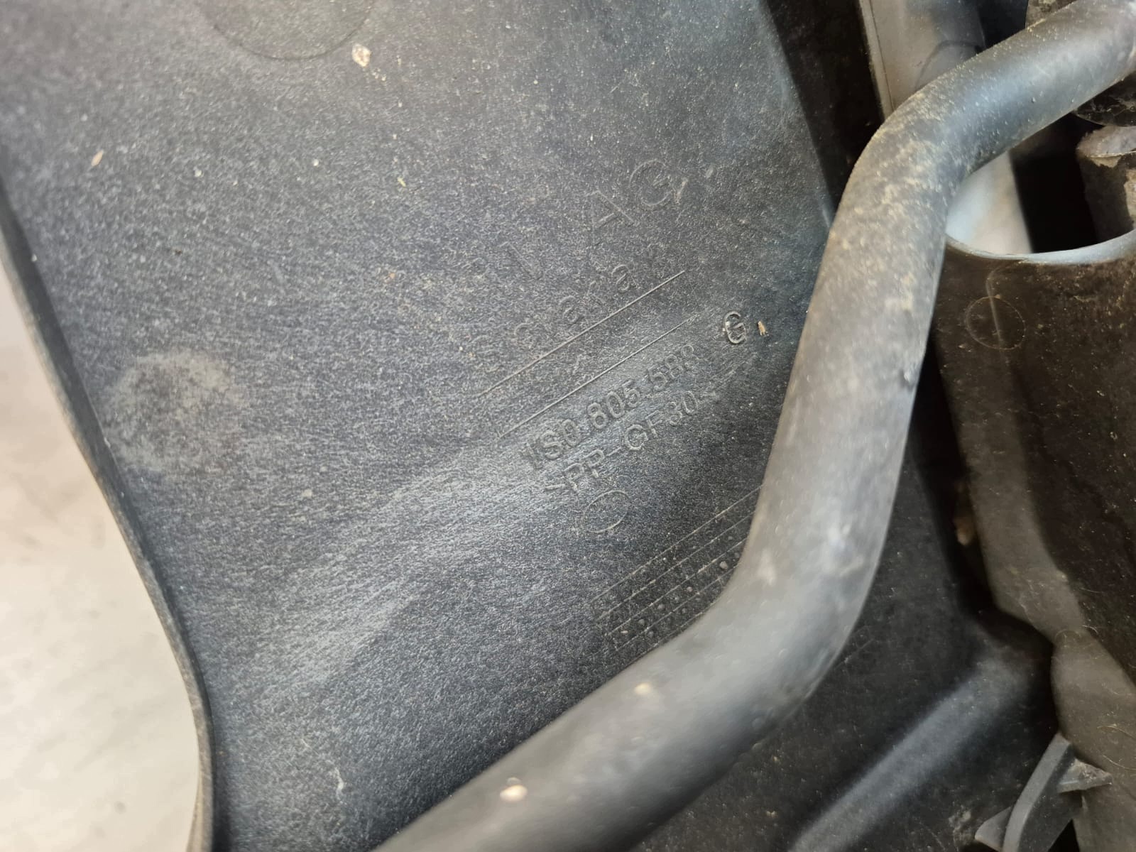 VW UP SEAT MII SKODA CITIGO 11- front body wall front pillar iron