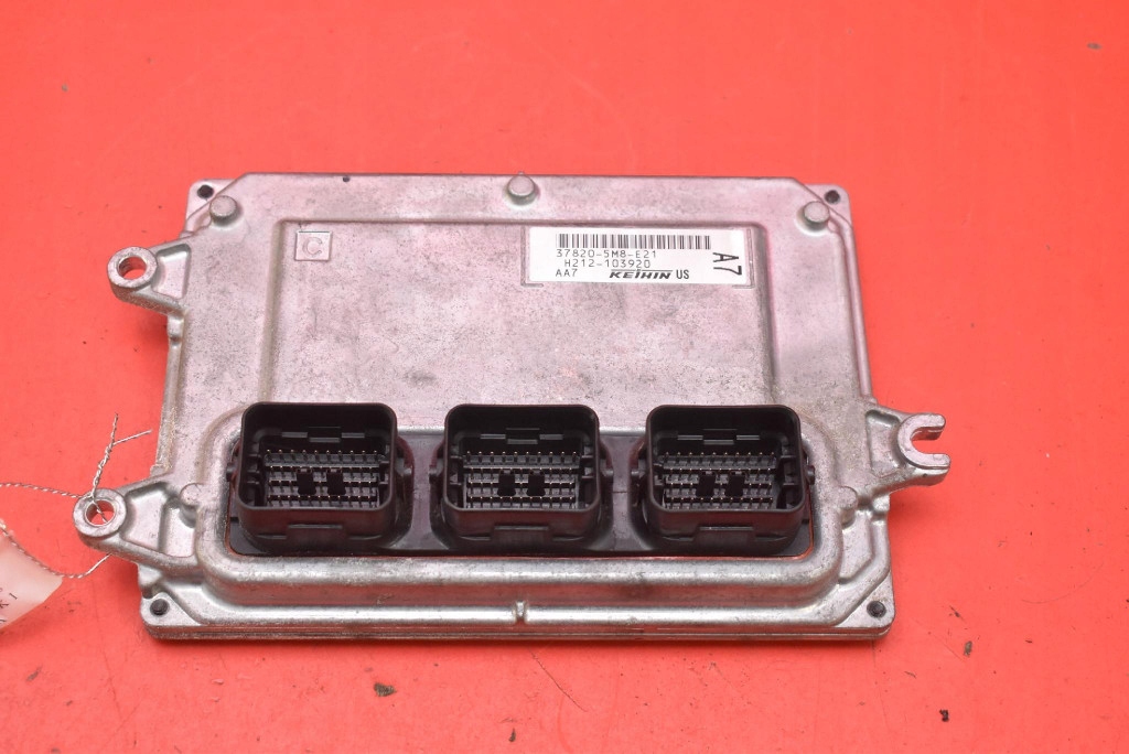 centralina computer motore 37820-5M8-E21 HONDA CIVIC 9 IX 1.8 e-VTEC 141 KM
