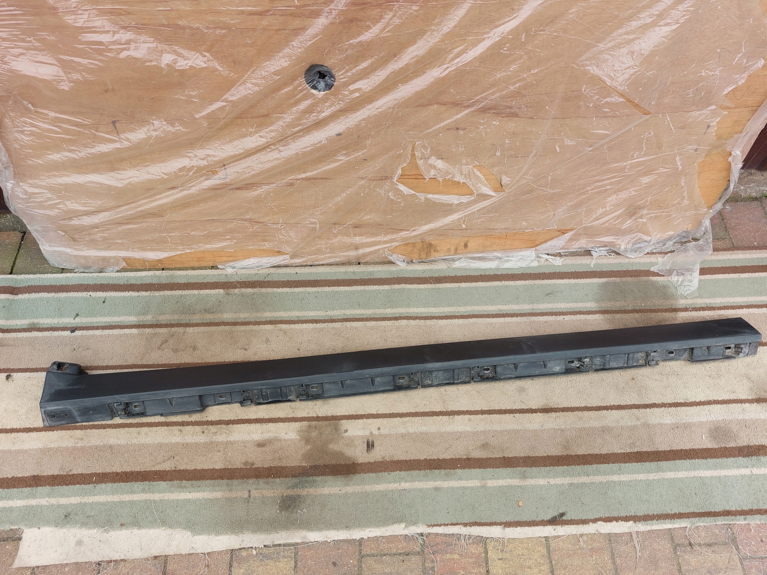 moulding threshold right Land Range Rover Velar L560 19r