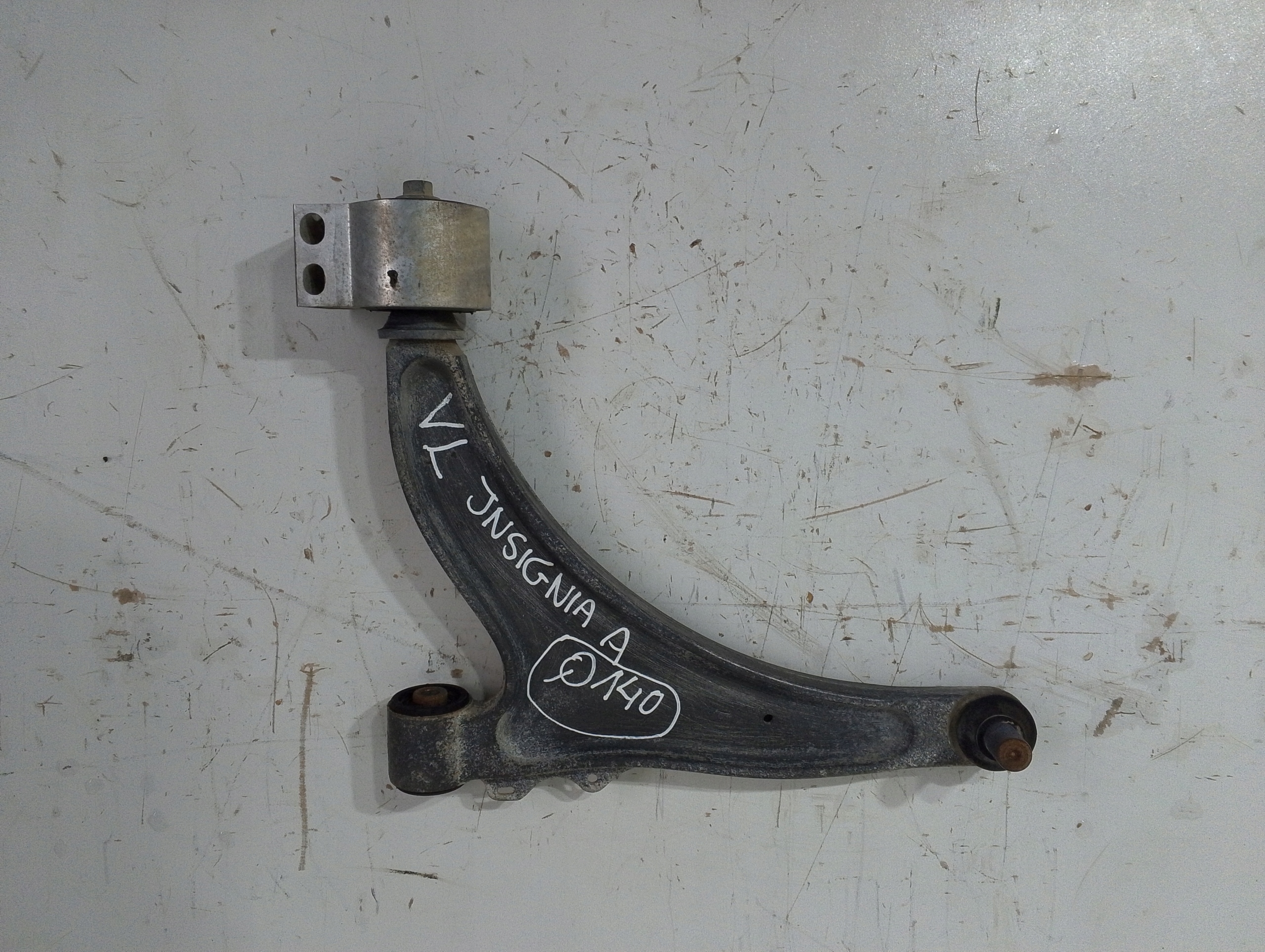 OPEL INSIGNIA A arm front left (Q140)