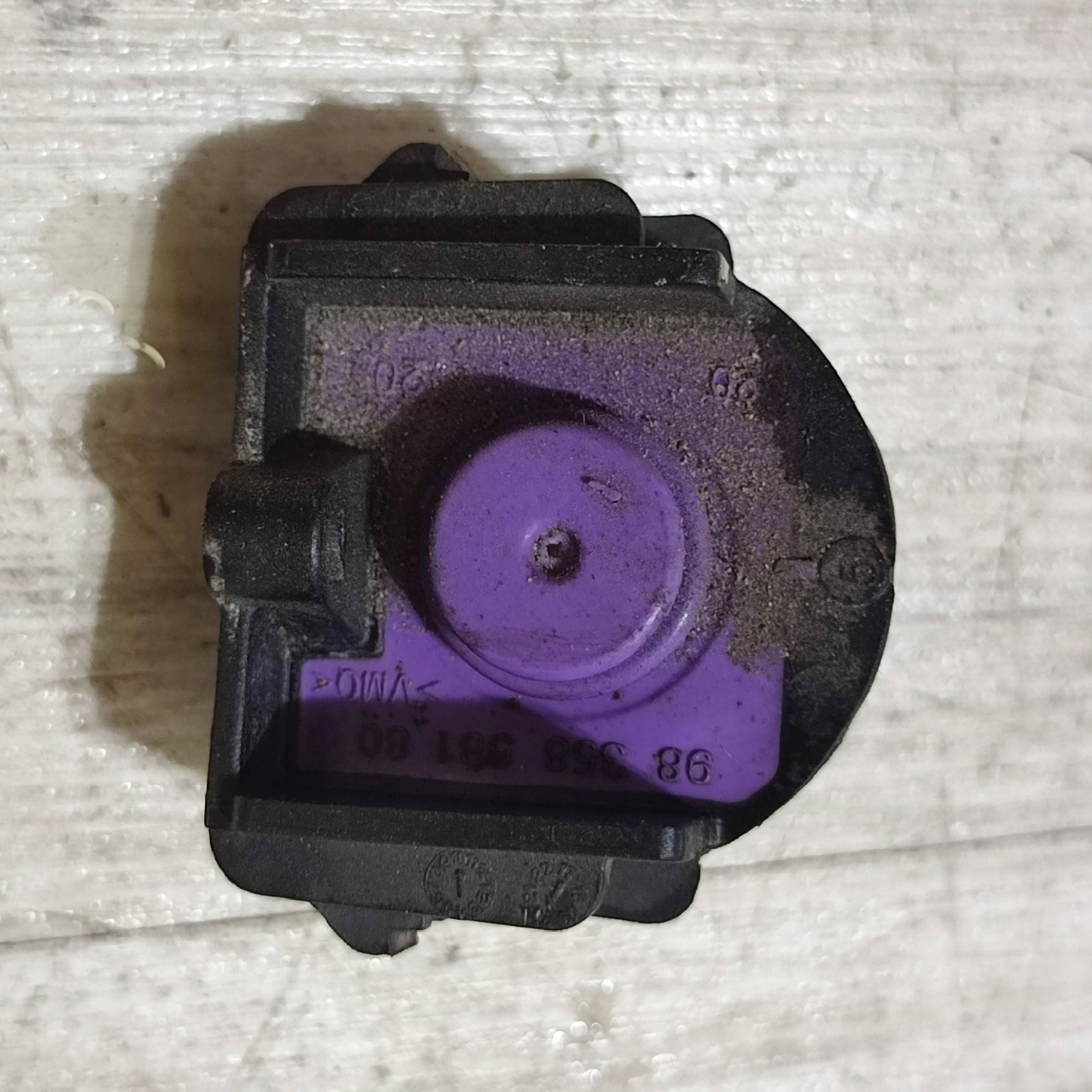 Support plaque Radiateur Opel Corsa F 9835858180