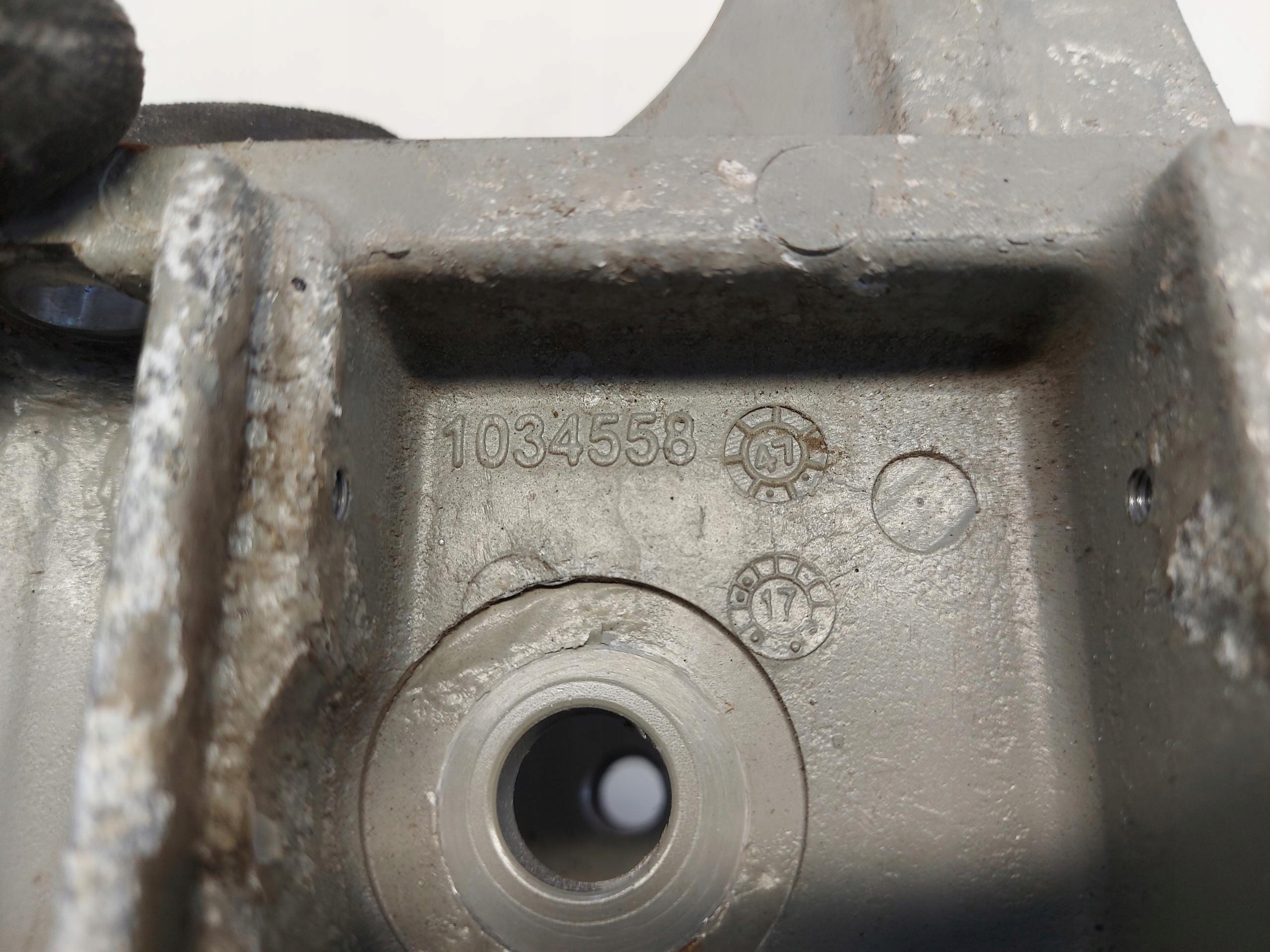 Tesla Model S LIFT holder engine mount right 1034558