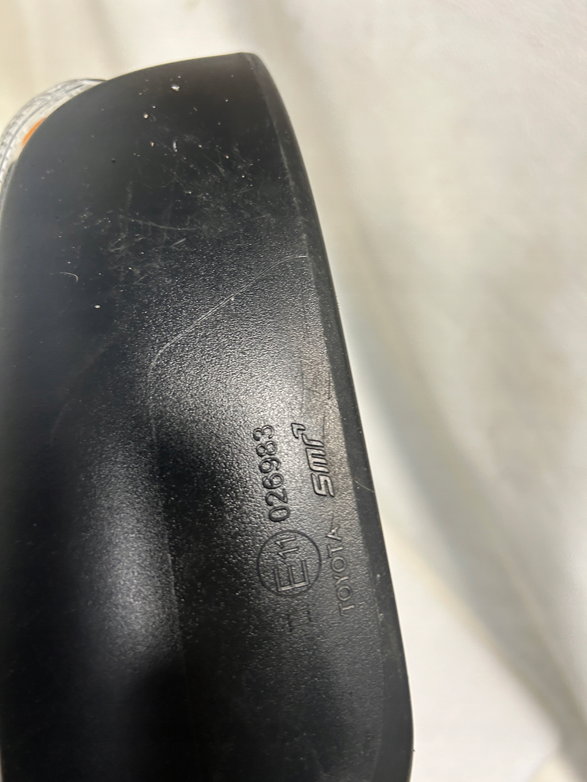 Toyota Auris 2 II 026983 mirror left