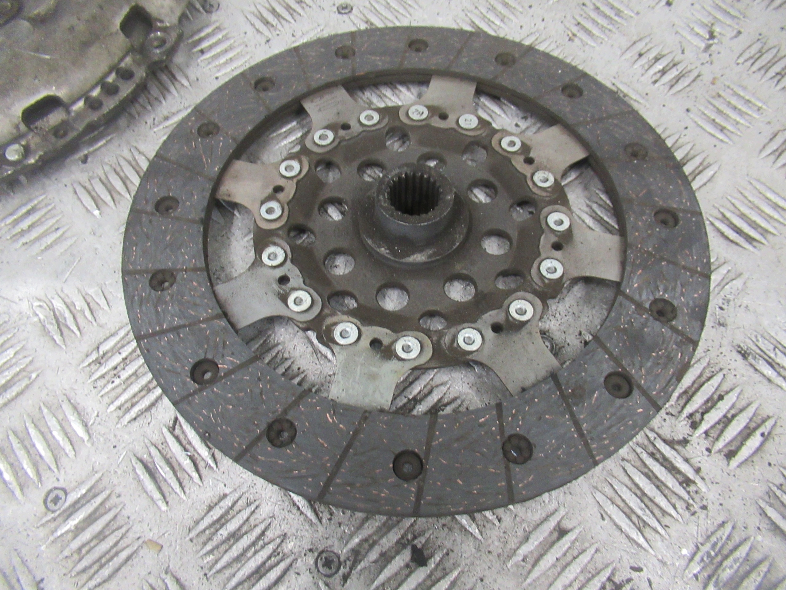 Disque de pression Embrayage RENAULT LAGUNA 3 2.0 DCI