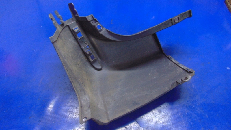 Ecke der Stoßstange links heck MERCEDES SPRINTER A907 W910 18-25R
