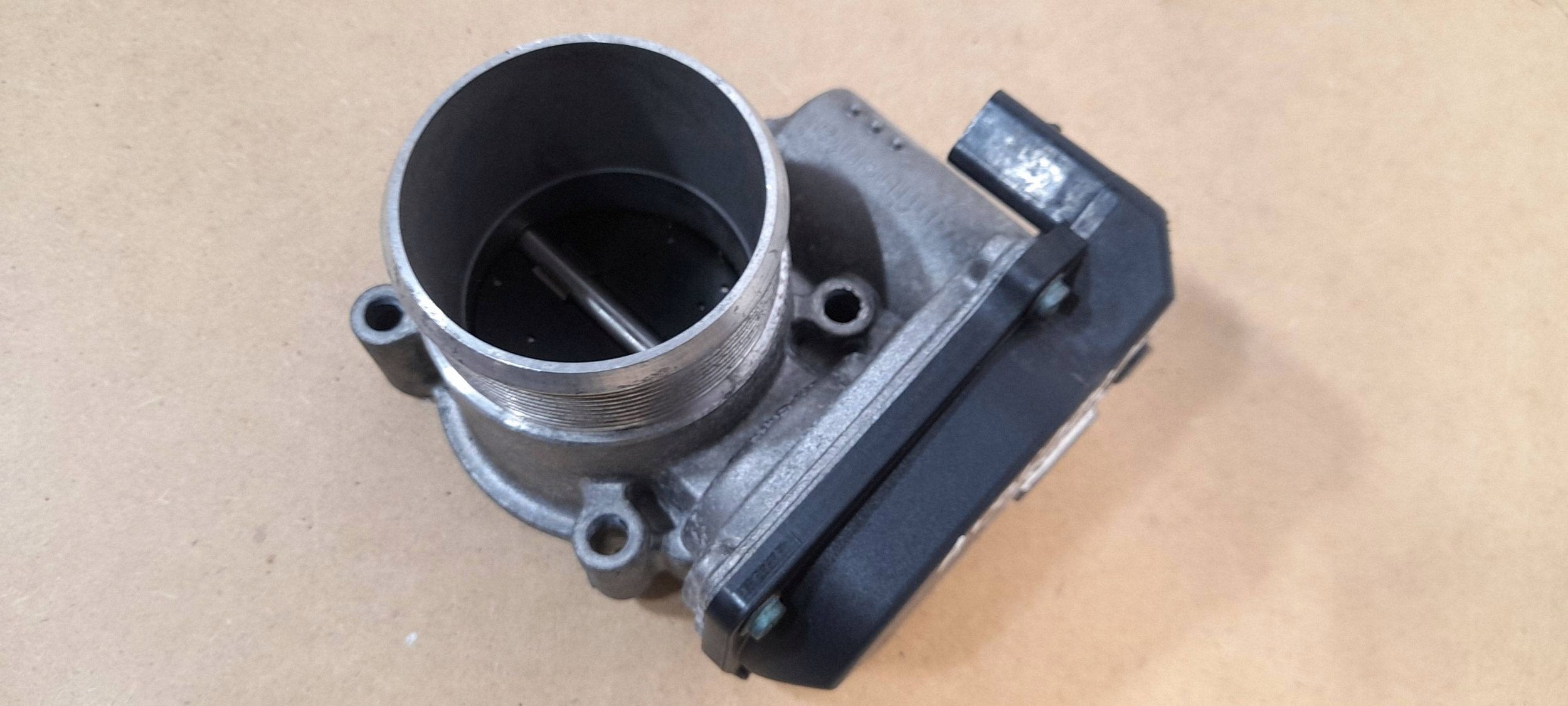 Volkswagen Golf VII 2,0 e altro/e VAG valvola a farfalla 06F133062T (L194)