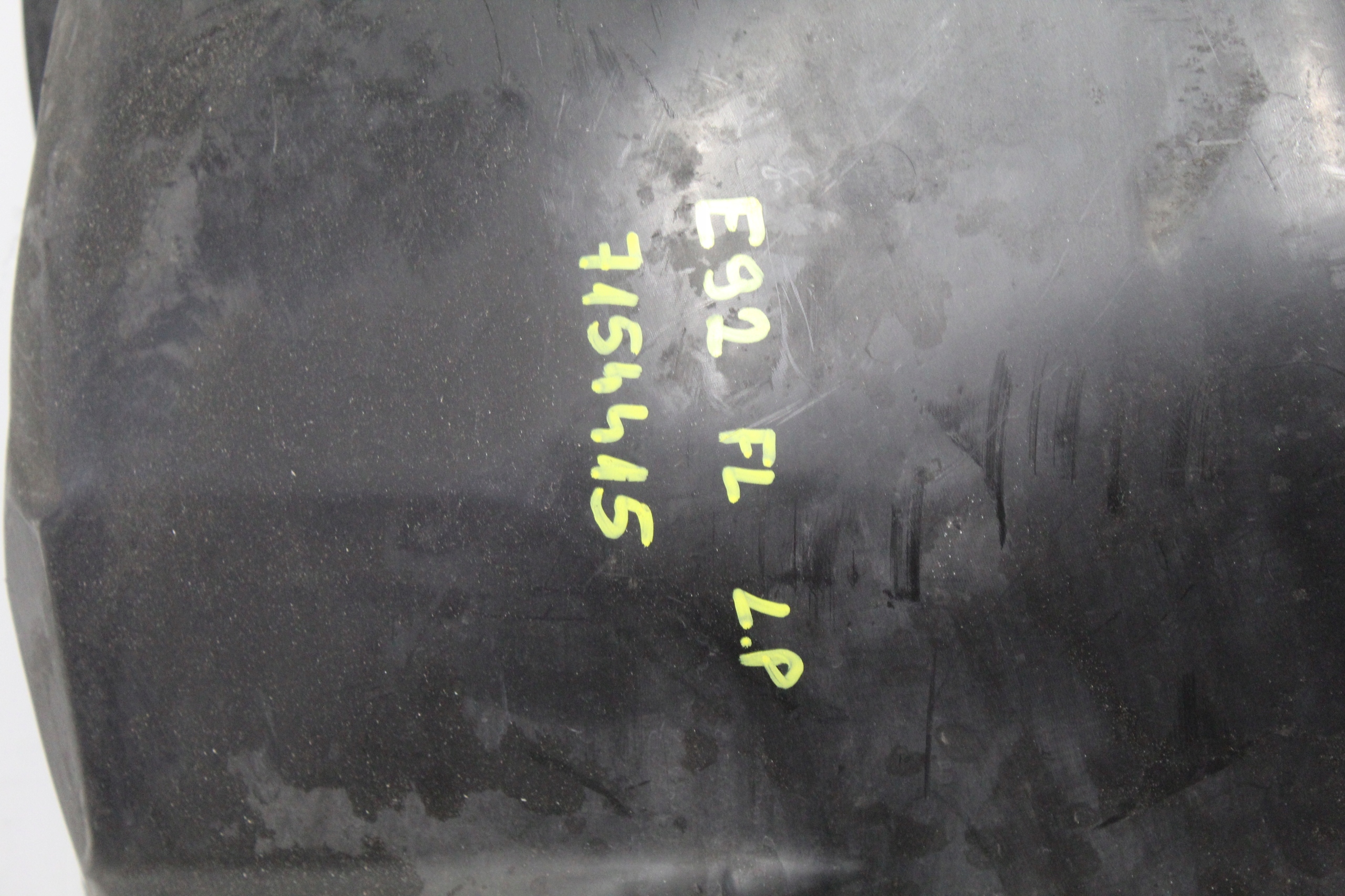 mudguard left front BMW 3 E92 LIFT 7154411 7154415