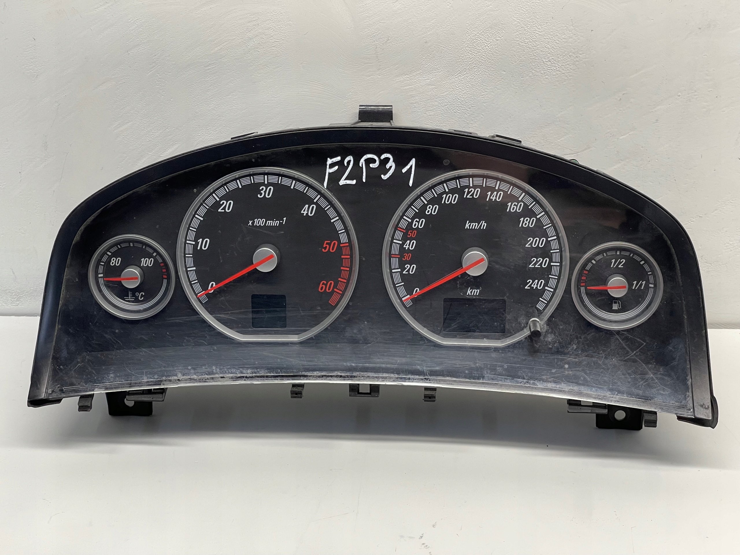 budíky Opel OE 13140911SH