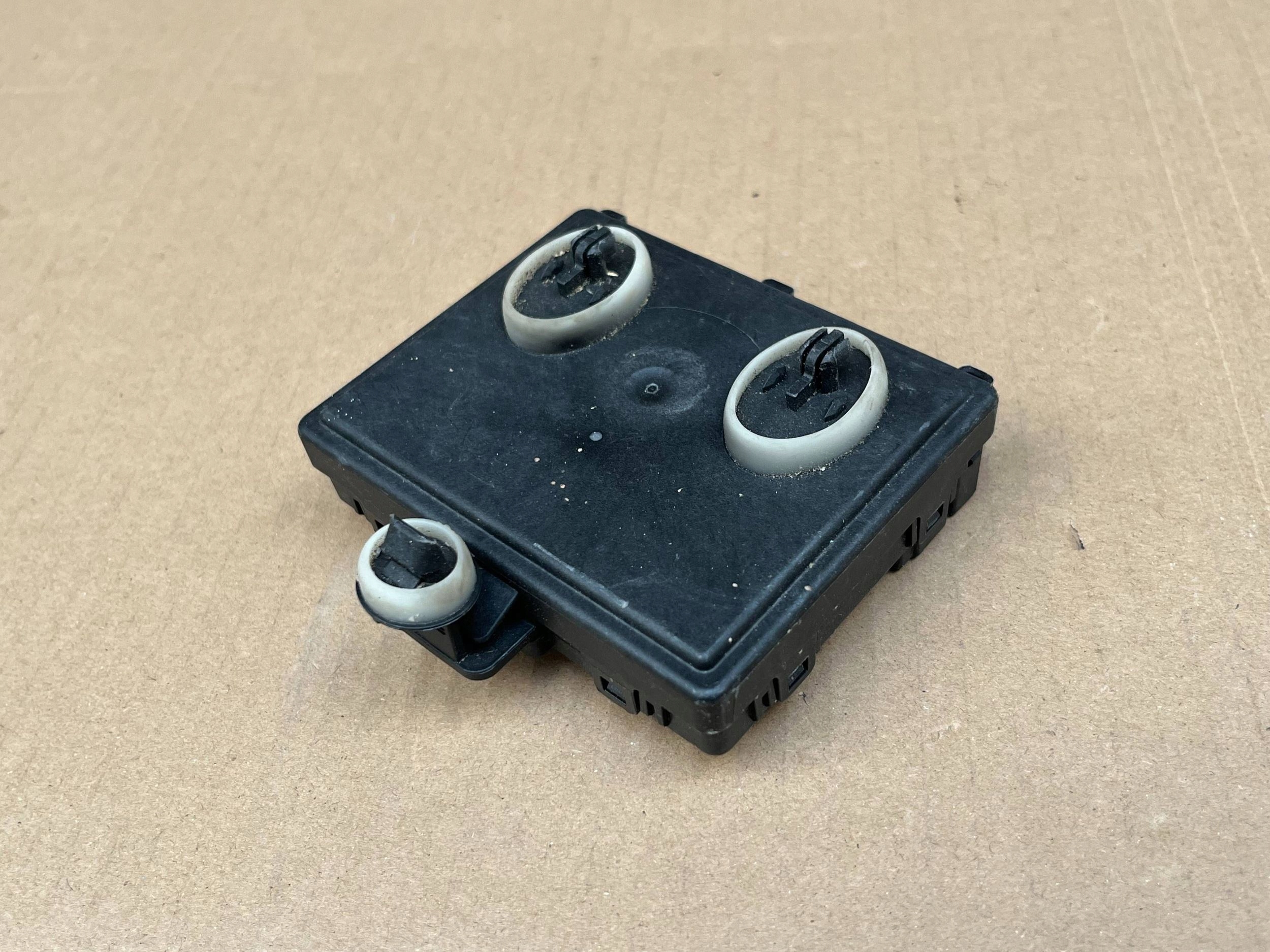 module control unit door VOLKSWAGEN TIGUAN III 3WA959395 !J