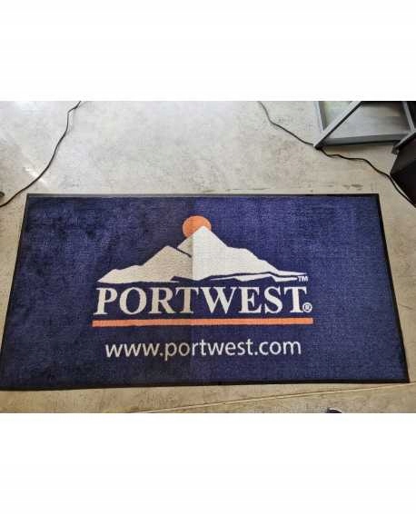 Bbfc00dc4d13a42444dcd9137ee5