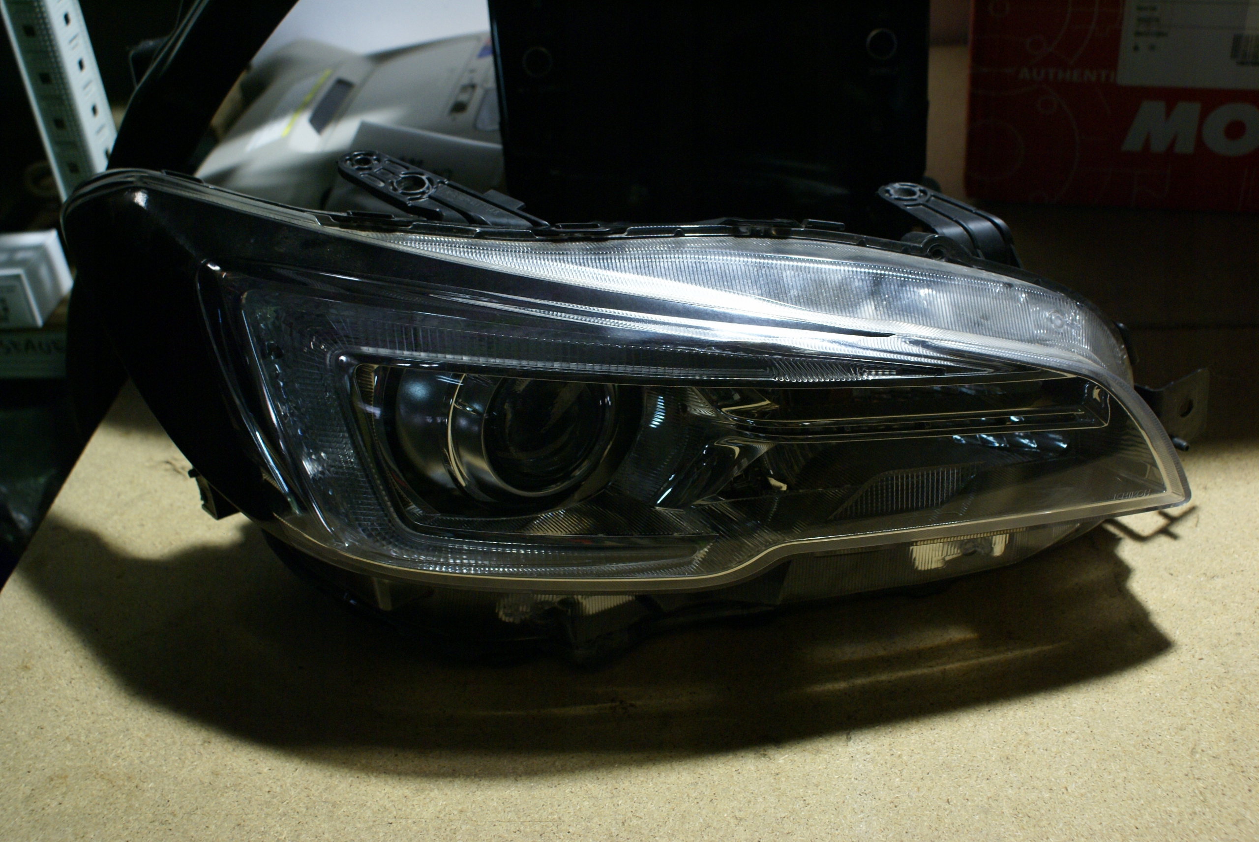 ФАРИ SUBARU LEVORG LED ПРАВИЙ 17-20 ЄВРОПА