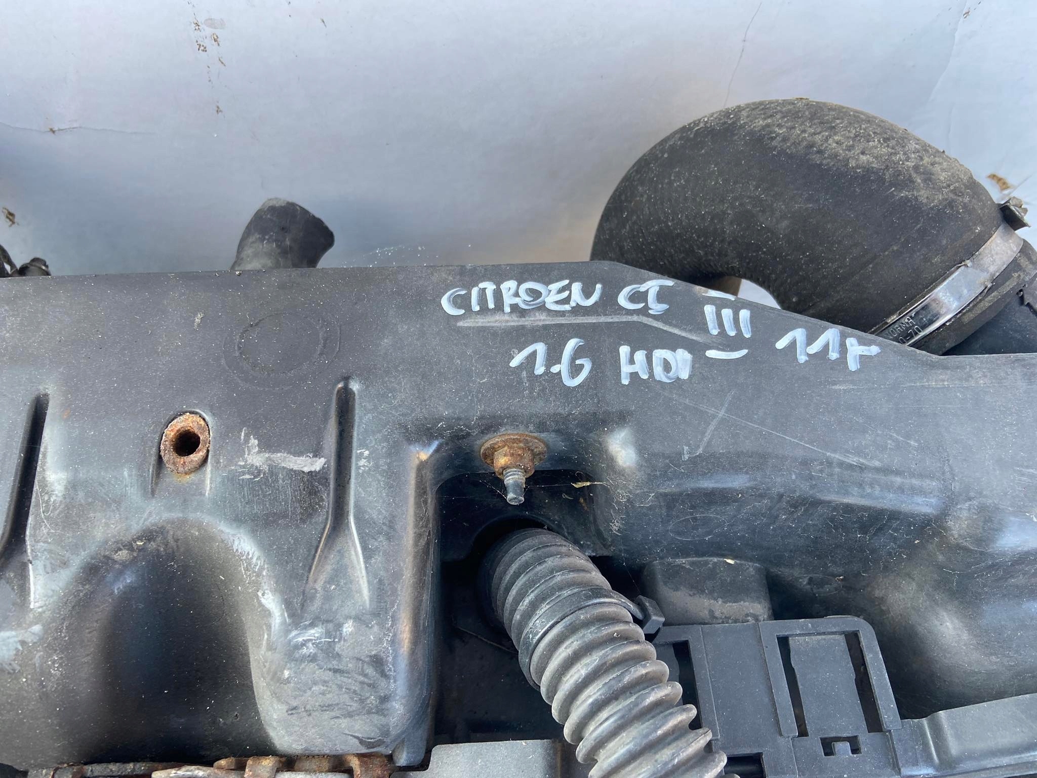 PAS PRZEDNI CHŁODNICA CITROEN C5 III 1.6 2.0 HDI Producent części Citroen OE